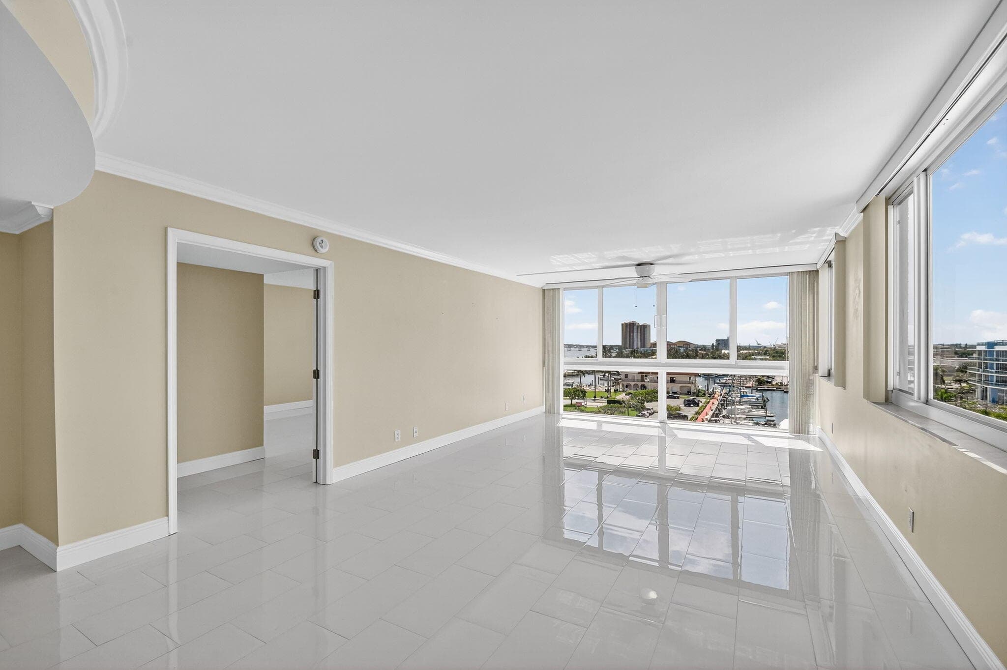 301 Lake Shore Drive 711, Lake Park, FL 33403 9