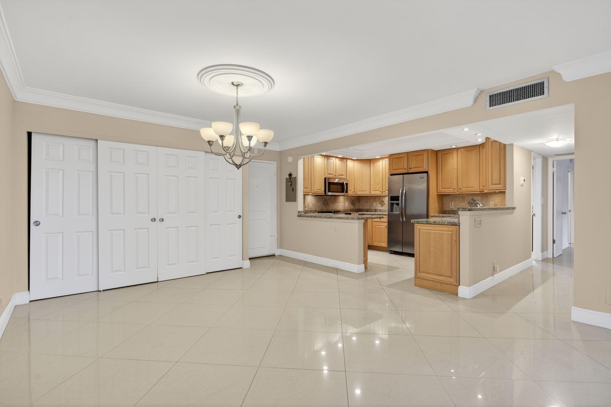 405 N Ocean Boulevard 208, Pompano Beach, FL 33062 3