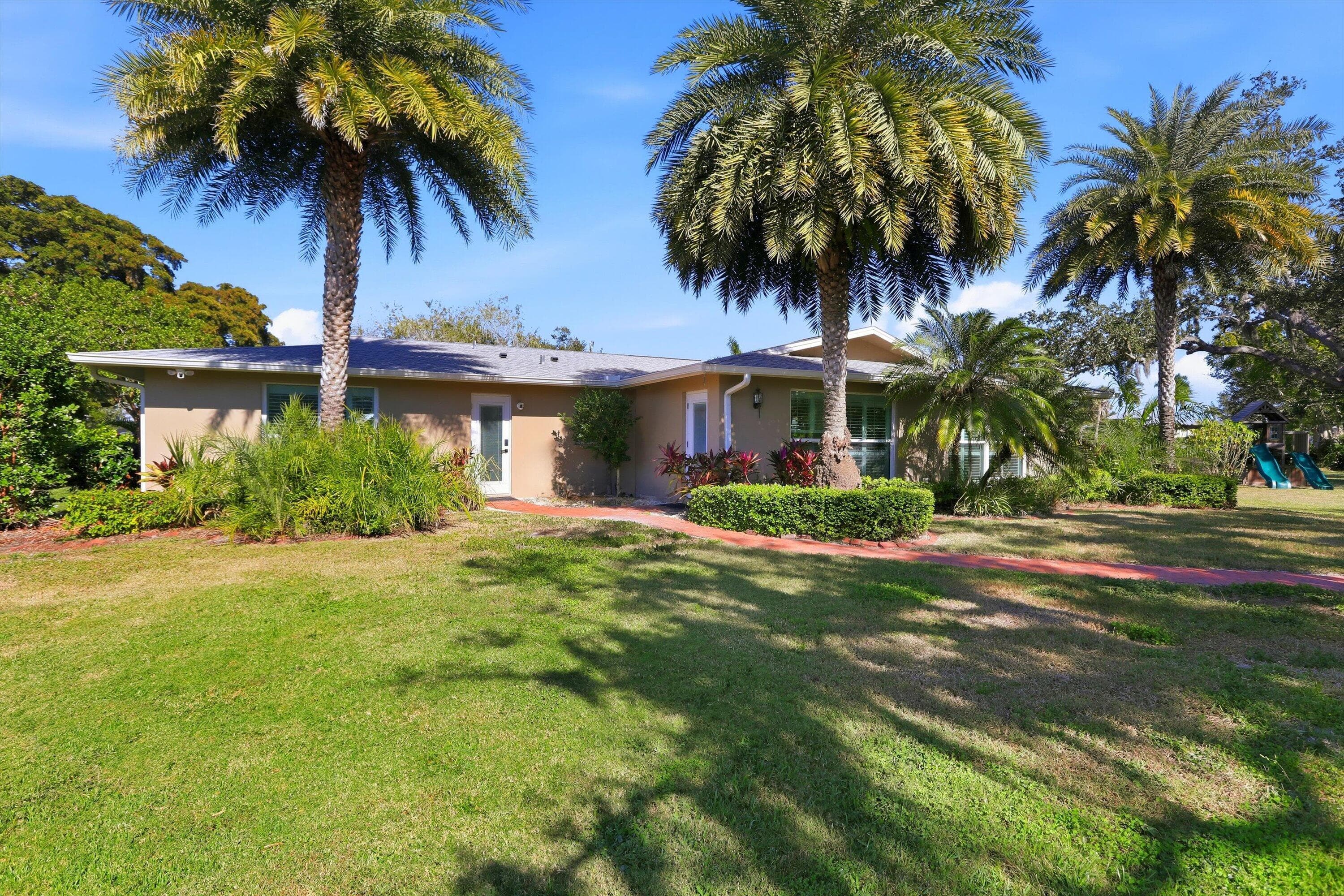 74 Aqua Lane, North Fort Myers, FL 33903 41
