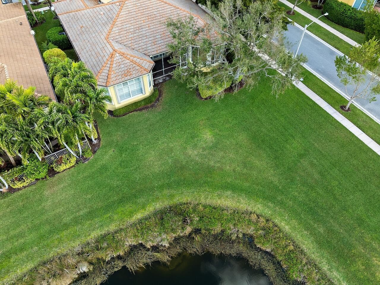 9724 Via Grandezza W, Wellington, FL 33411 3