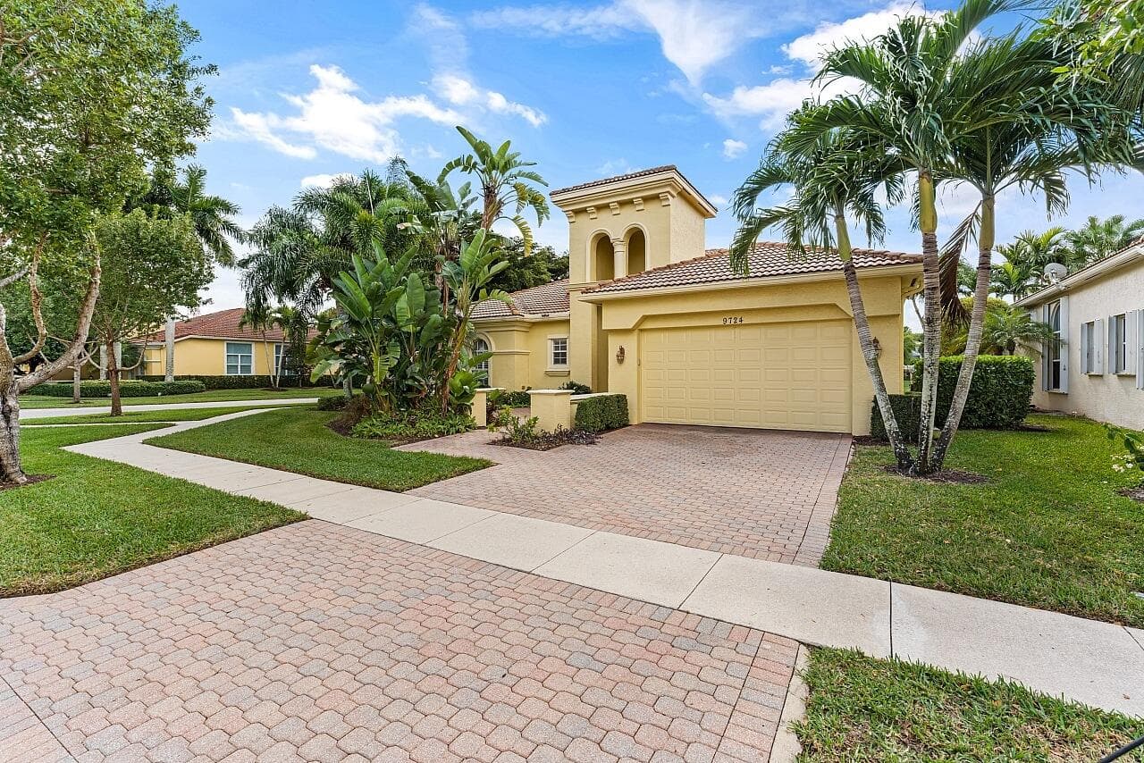 9724 Via Grandezza W, Wellington, FL 33411 9