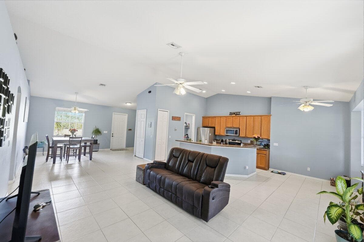 5859 NW Cullom Circle, Port St. Lucie, FL 34986 14