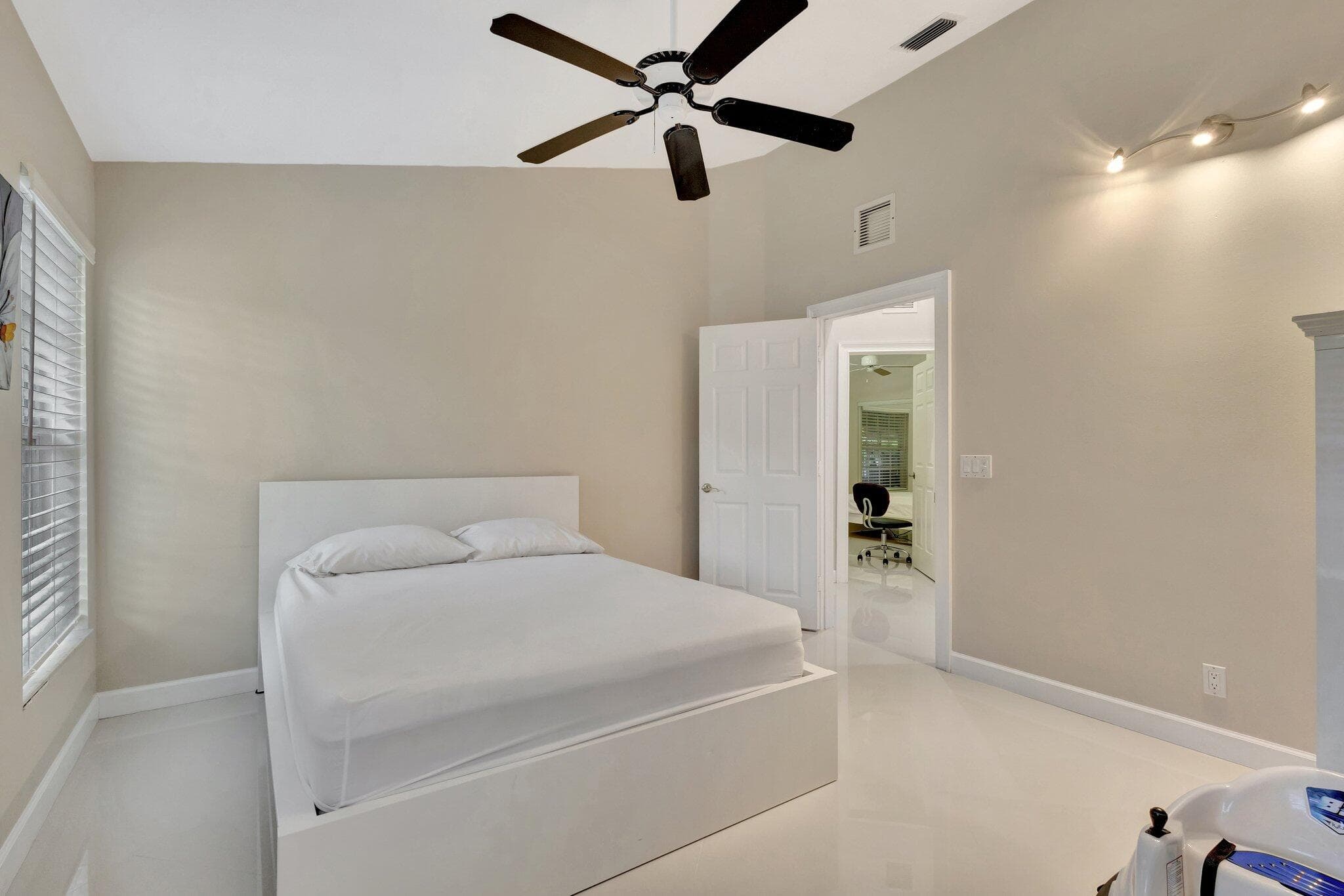 12402 83rd Lane N, The Acreage, FL 33412 29