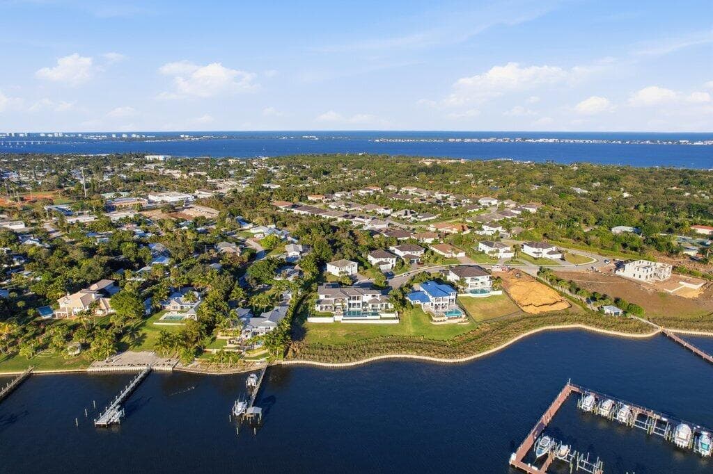 1271 NE Langford Lane, Jensen Beach, FL 34957 98