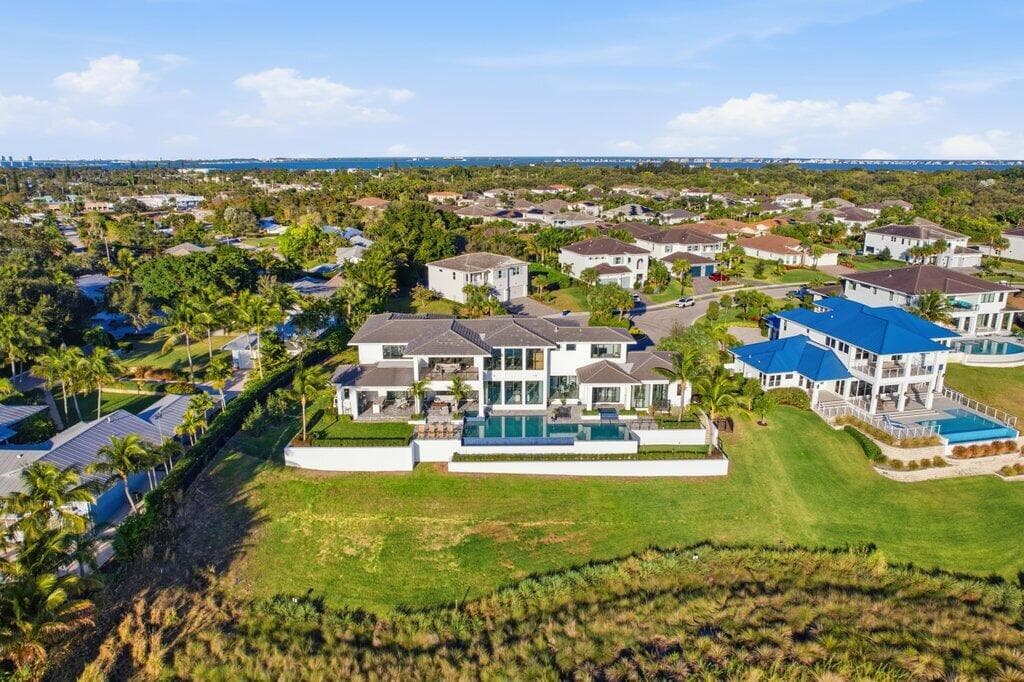 1271 NE Langford Lane, Jensen Beach, FL 34957 105