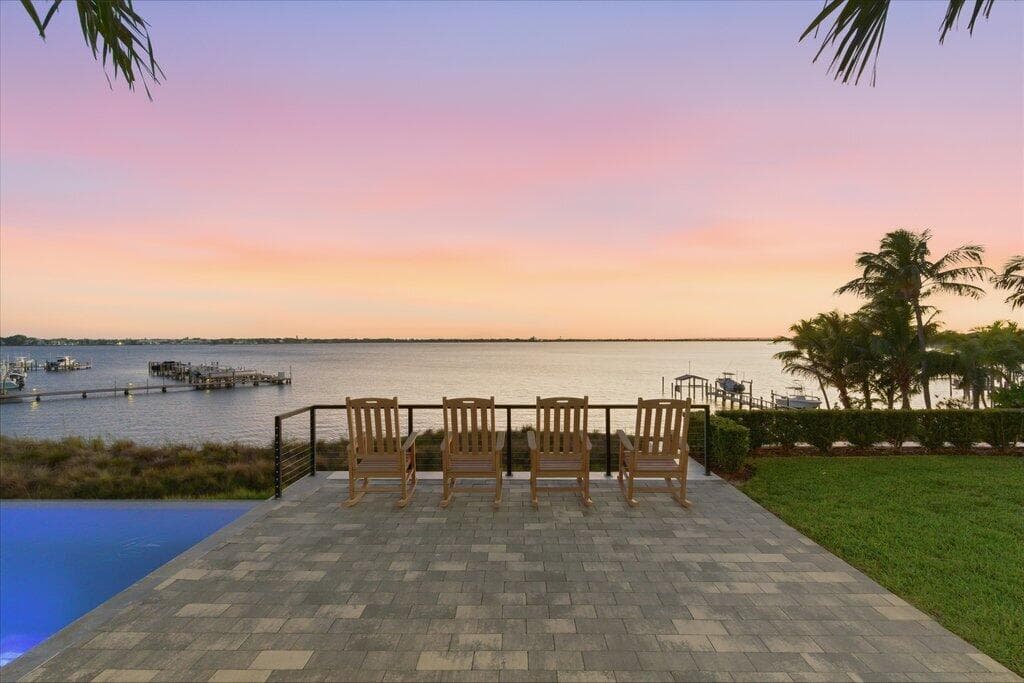 1271 NE Langford Lane, Jensen Beach, FL 34957 90