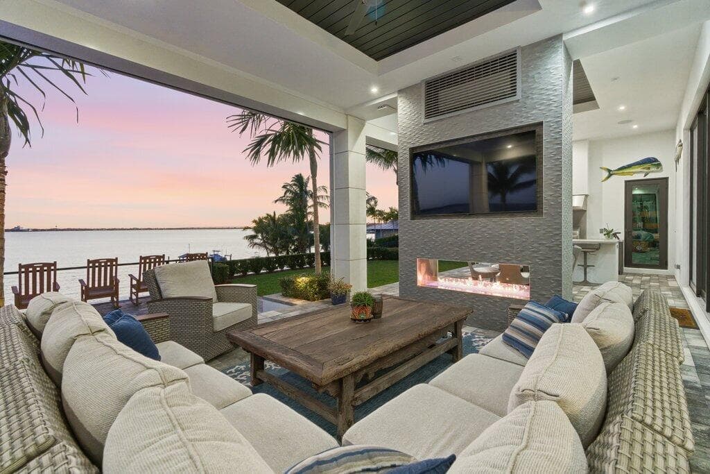 1271 NE Langford Lane, Jensen Beach, FL 34957 91