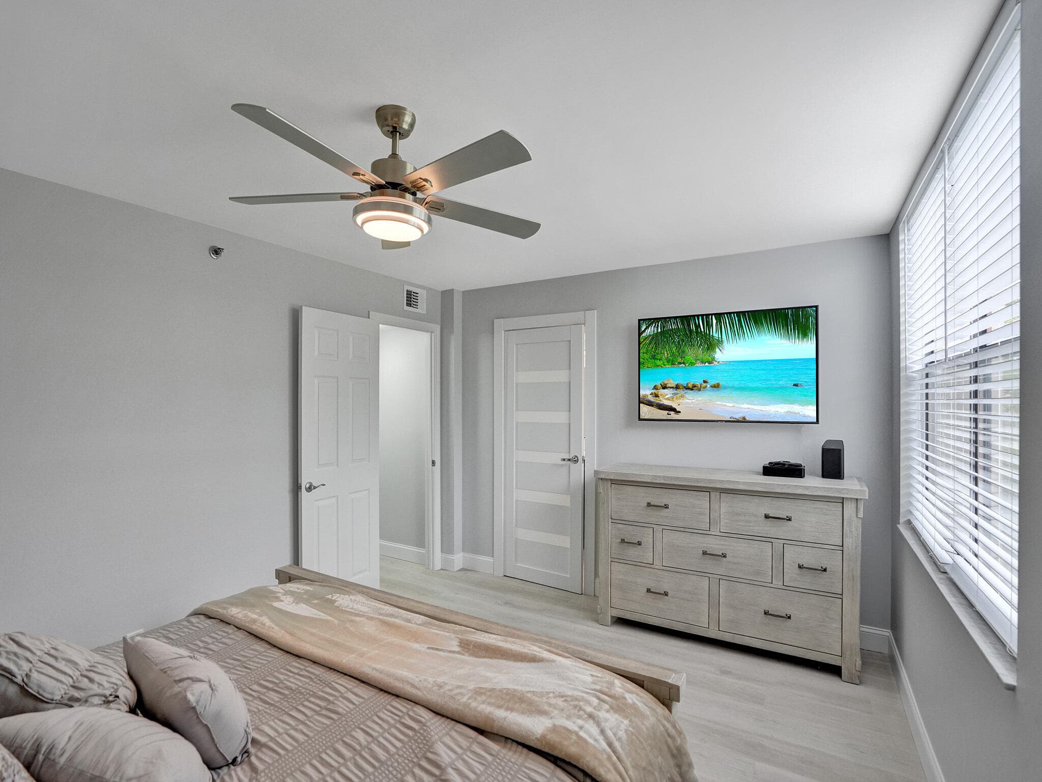 955 Egret Circle 405, Delray Beach, FL 33444 24