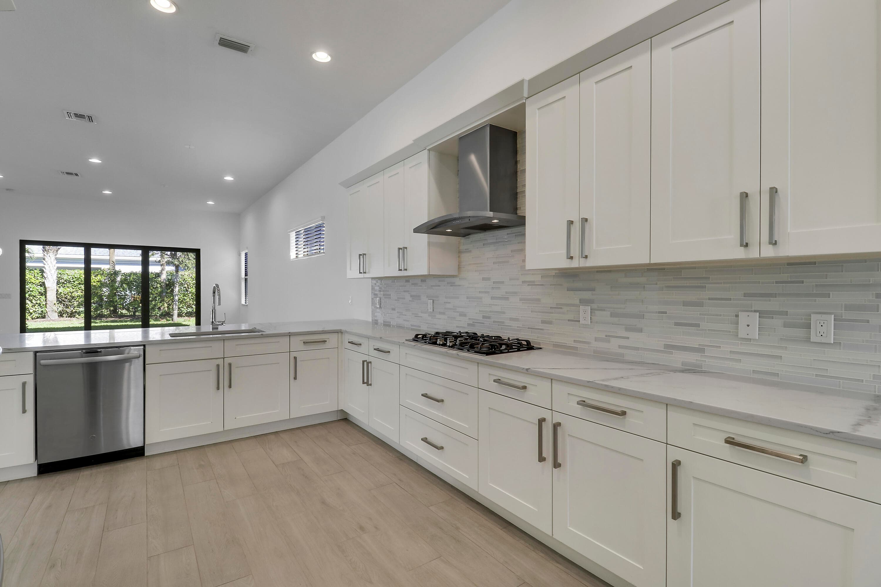 5619 Delacroix Terrace, Palm Beach Gardens, FL 33418 12