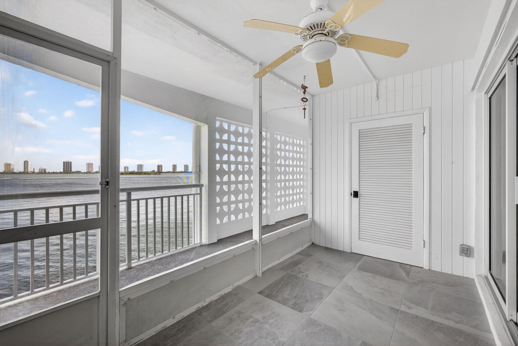 100 Shore Court 208, North Palm Beach, FL 33408 11