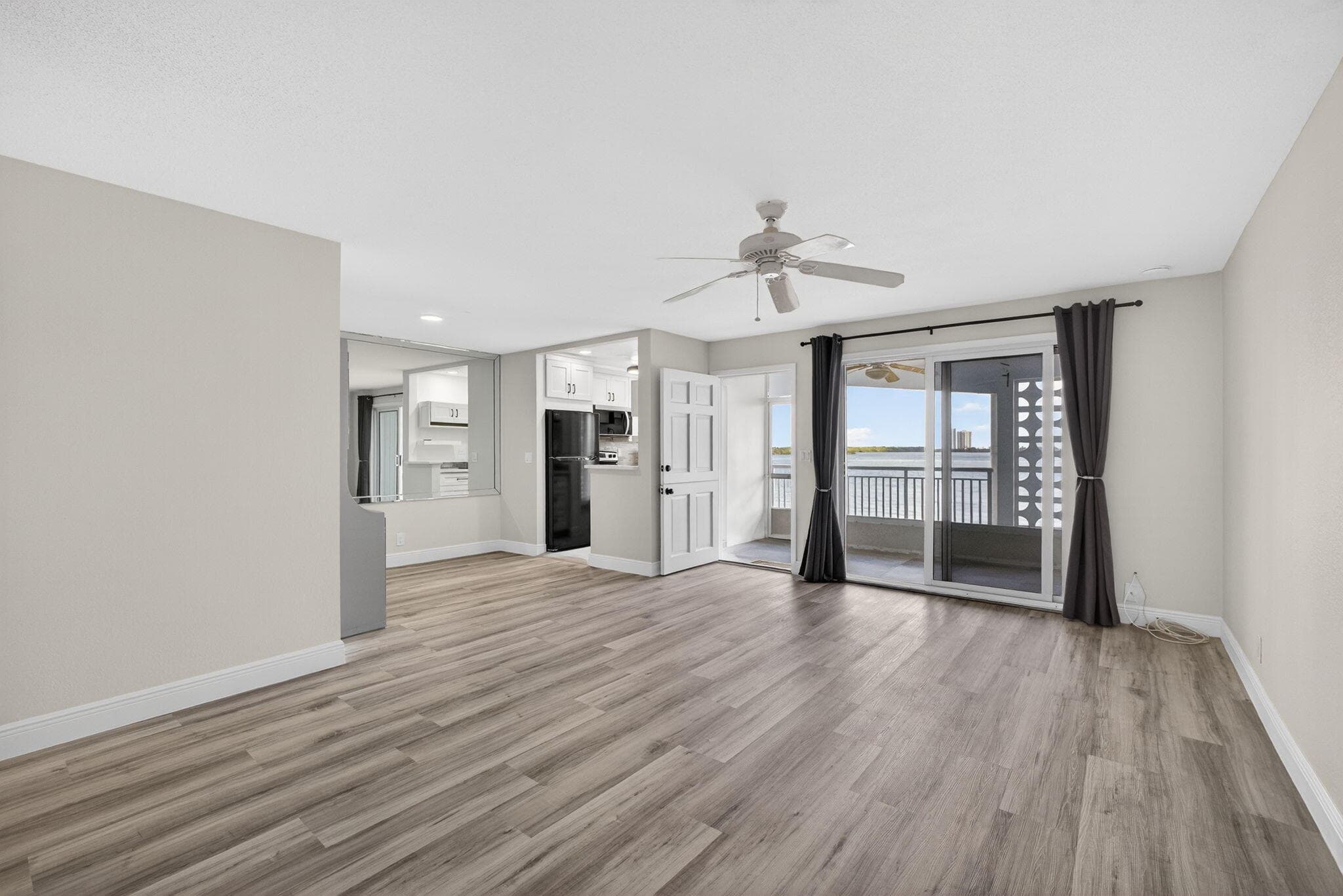 100 Shore Court 208, North Palm Beach, FL 33408 25