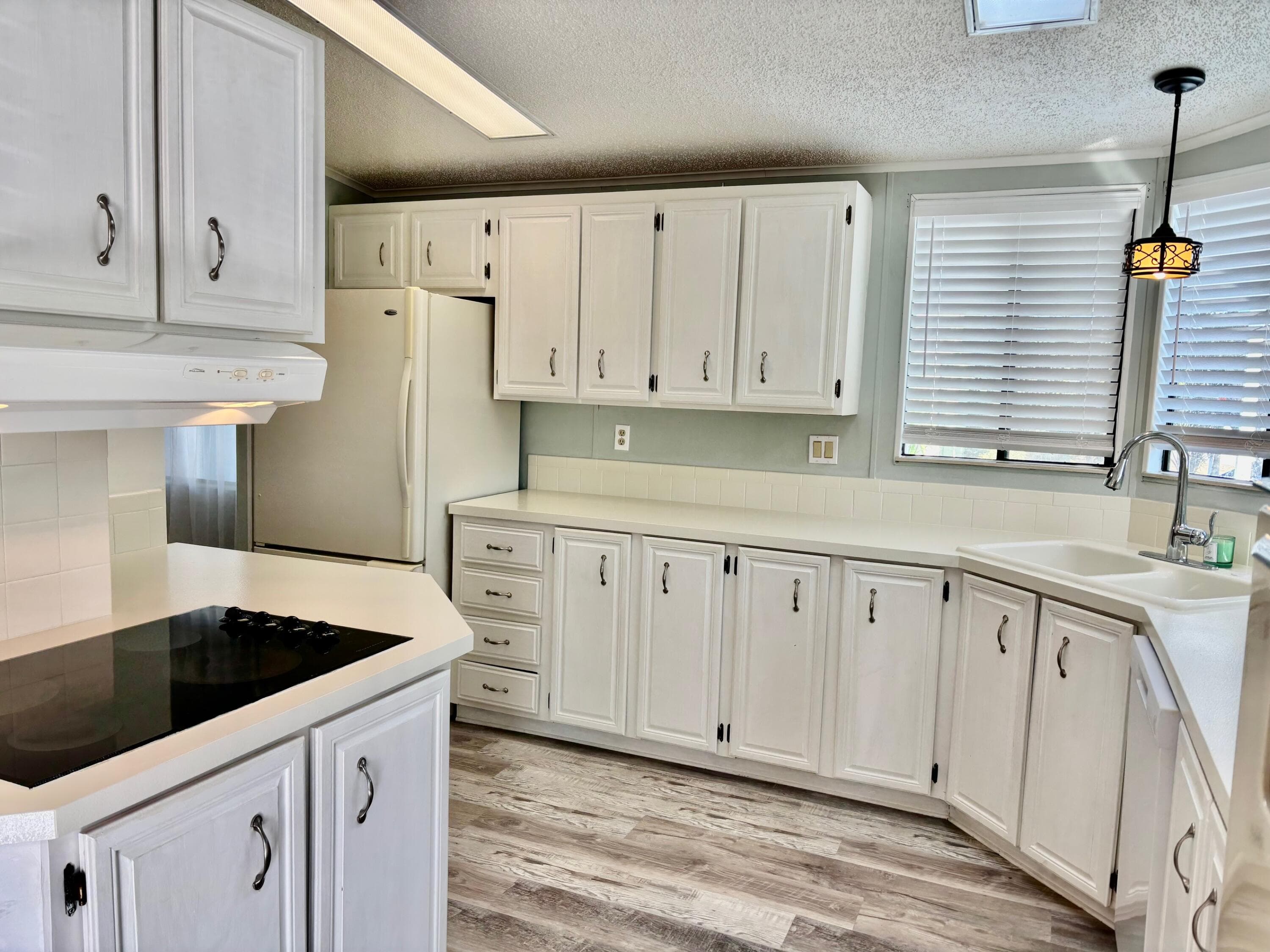 8203 Cinnamon Lane, Port St. Lucie, FL 34952 4