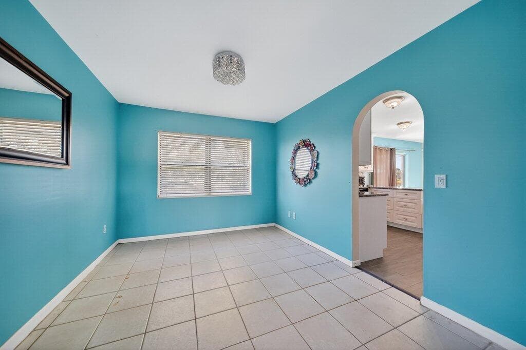 2097 SE Mantua Street, Port St. Lucie, FL 34952 7