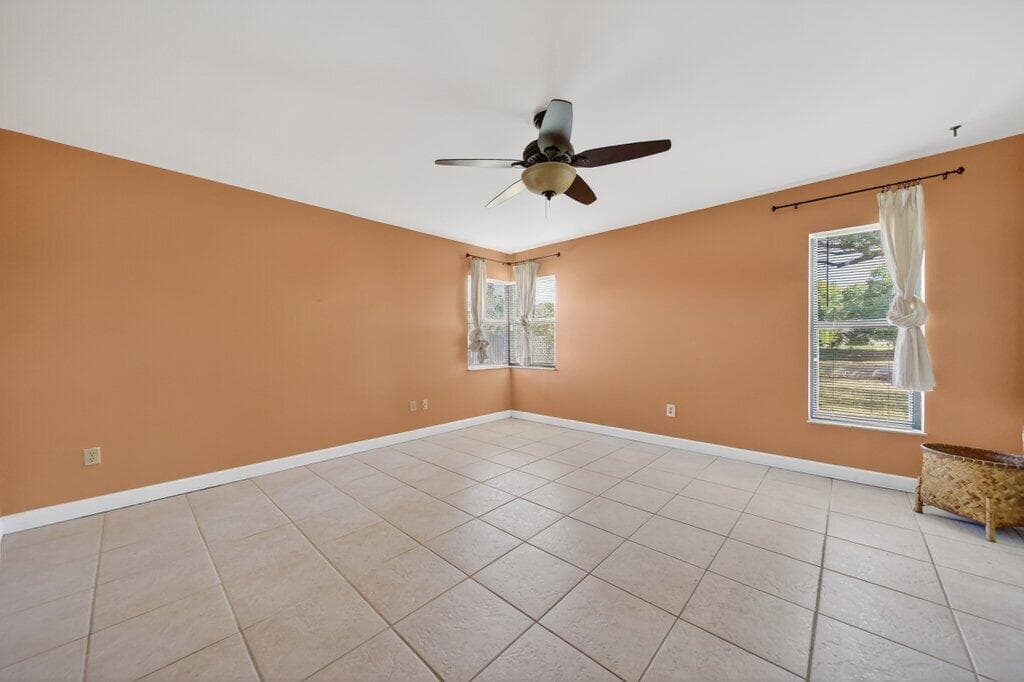2097 SE Mantua Street, Port St. Lucie, FL 34952 11