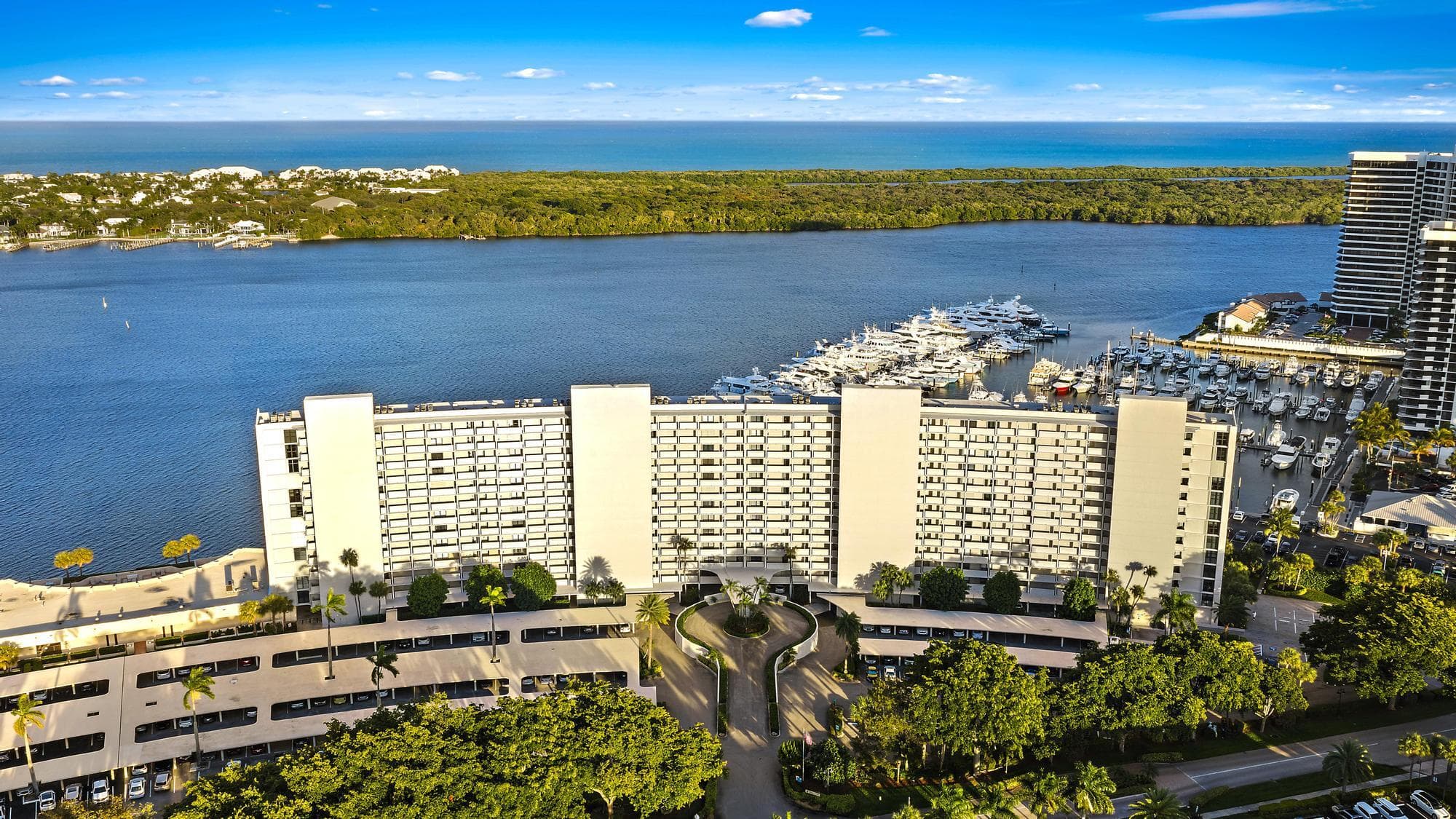 124 Lakeshore Drive 9290, North Palm Beach, FL 33408 34