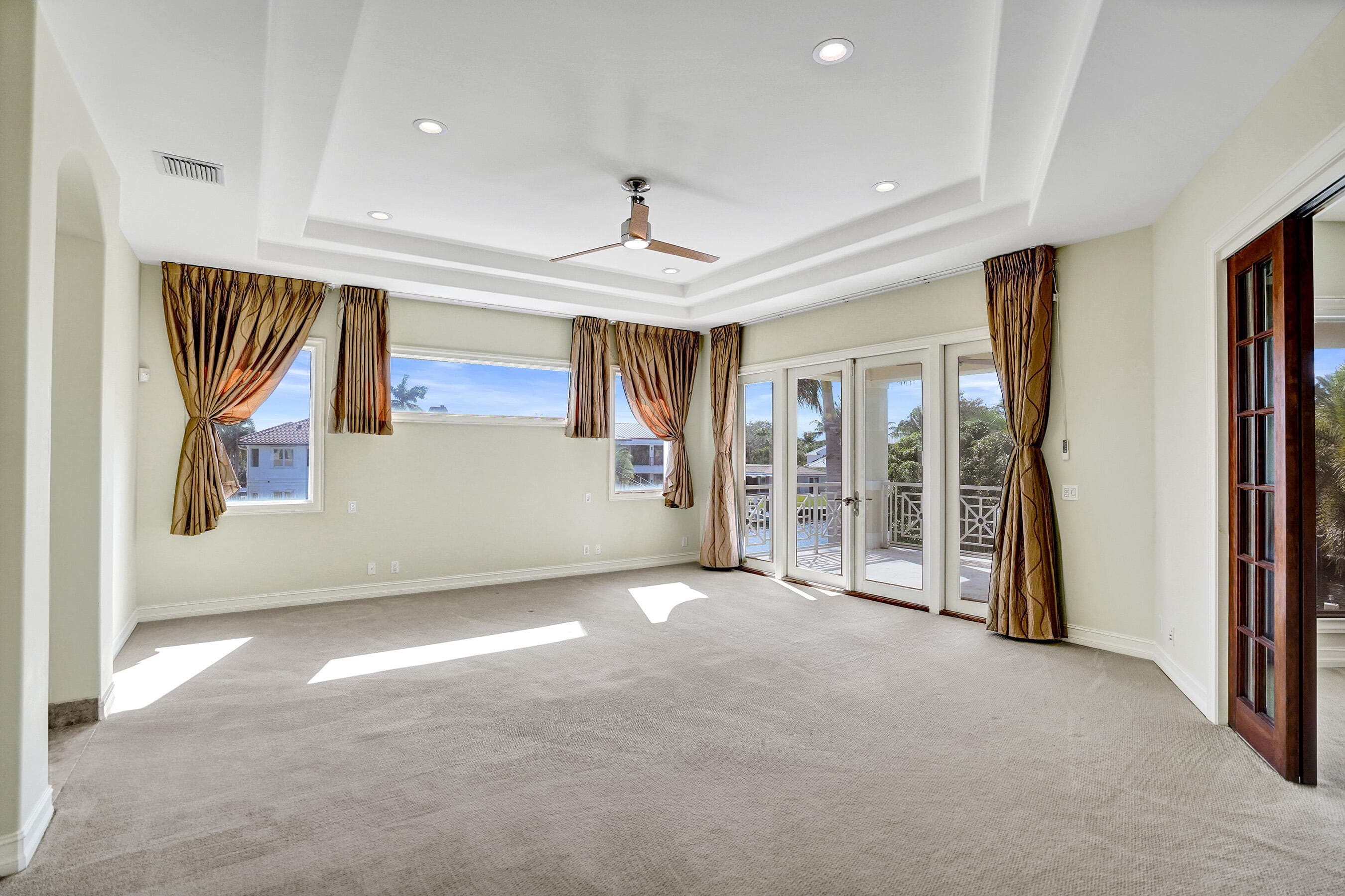 2330 NE 31st Court, Lighthouse Point, FL 33064 32