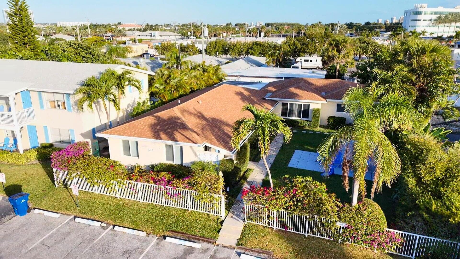 1258 Beach Road 7, Singer Island, FL 33404 16