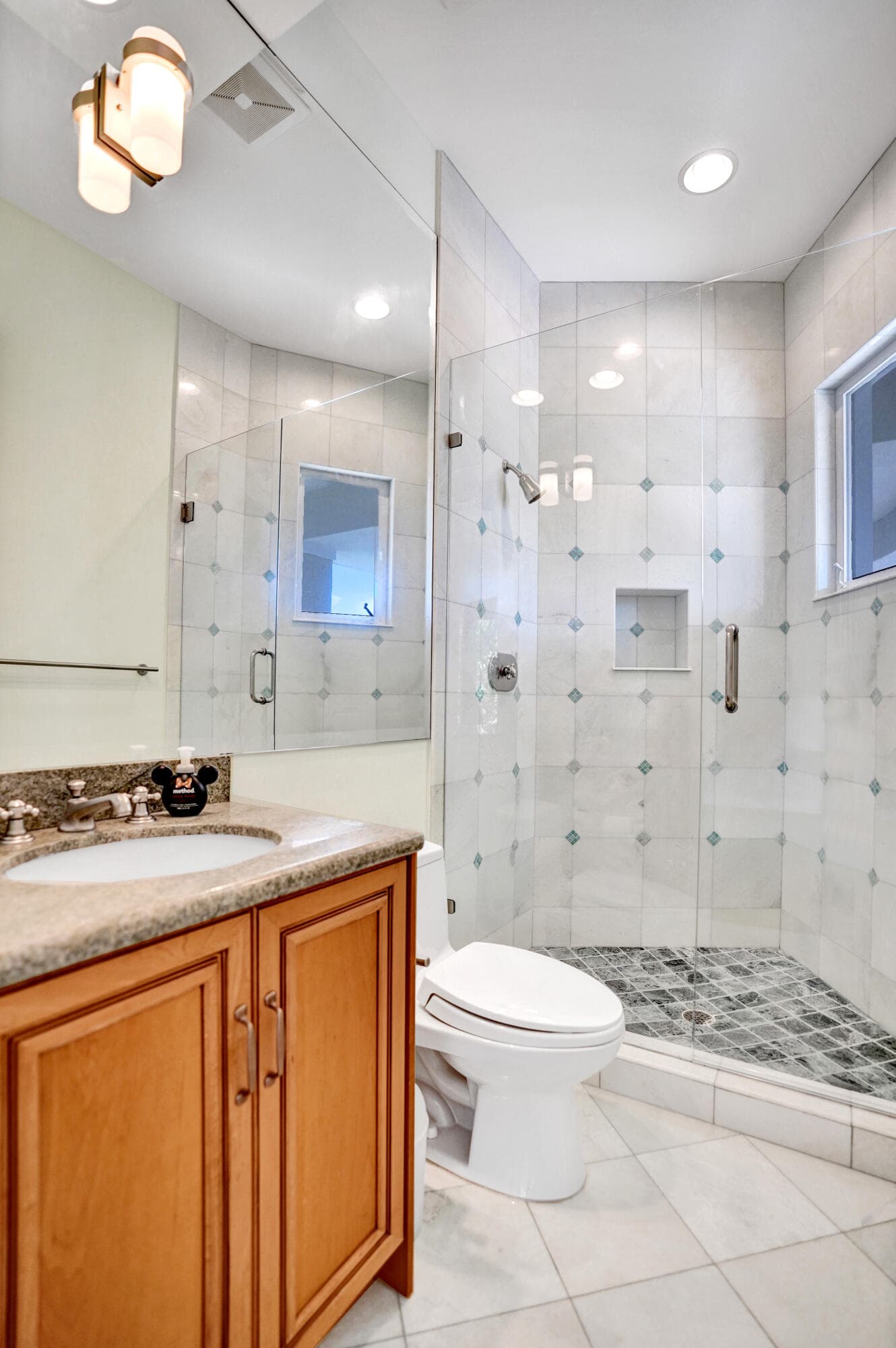 2330 NE 31st Court, Lighthouse Point, FL 33064 45