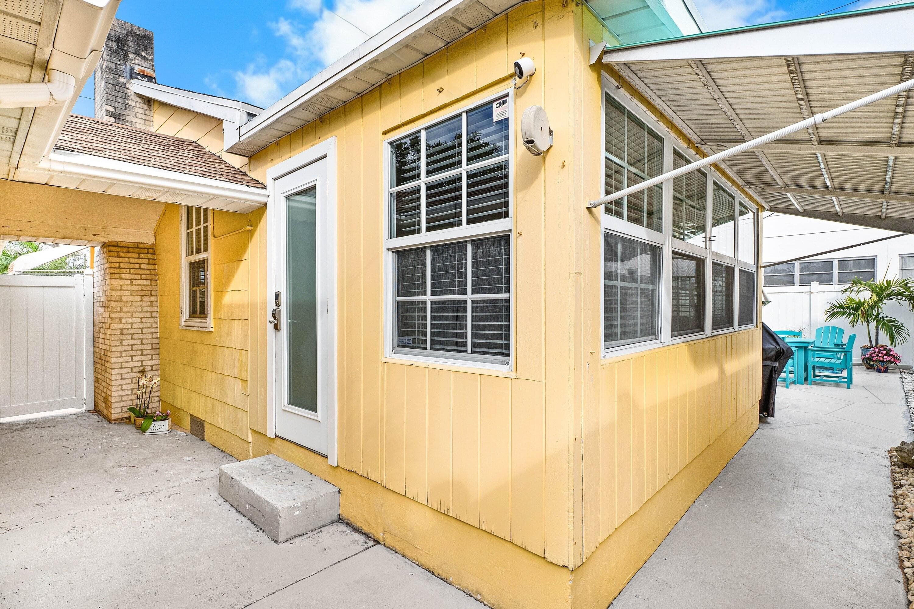 411 3rd Avenue N, Lake Worth Beach, FL 33460 21