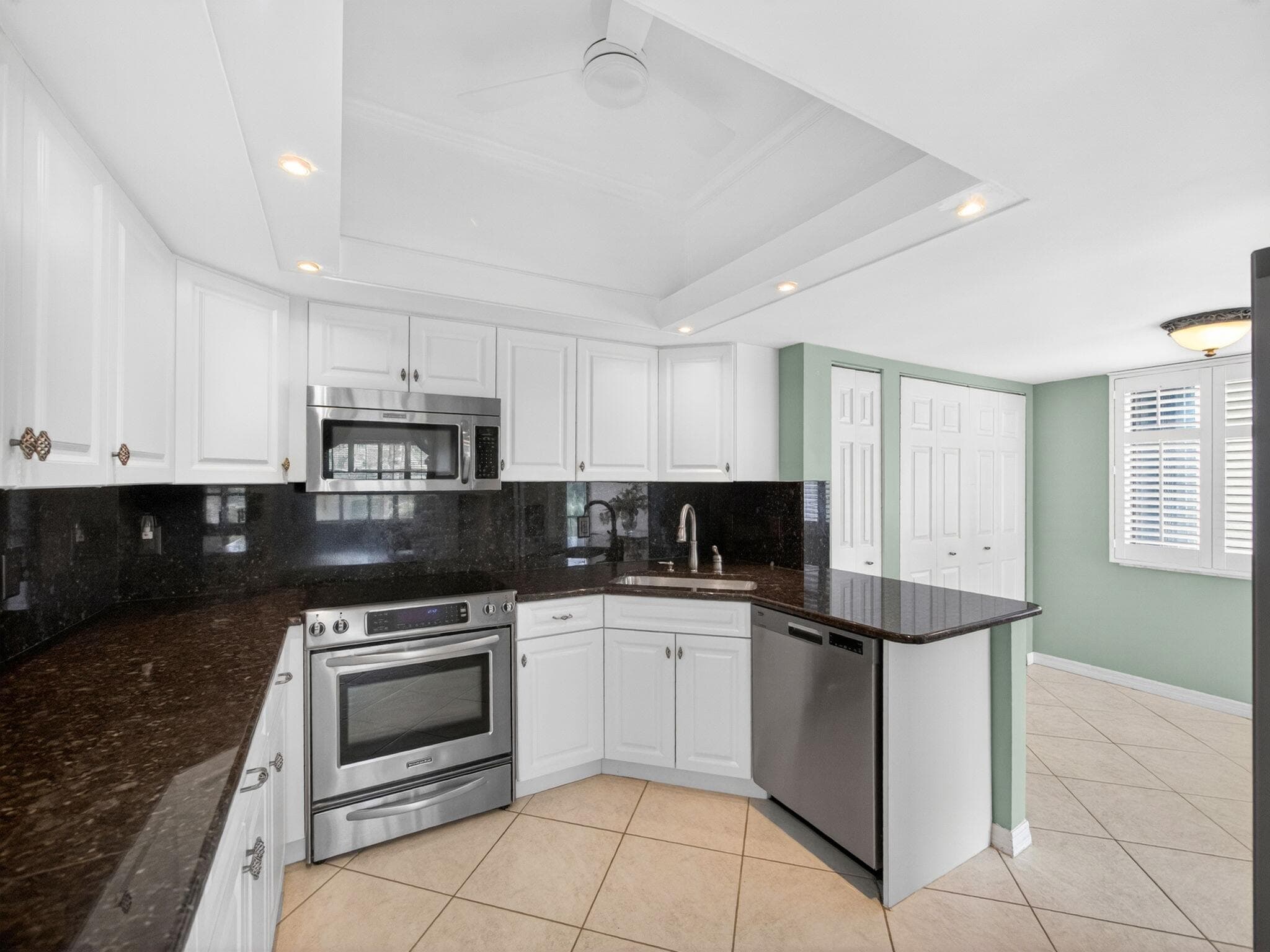 1660 Twelve Oaks Way 303, North Palm Beach, FL 33408 11