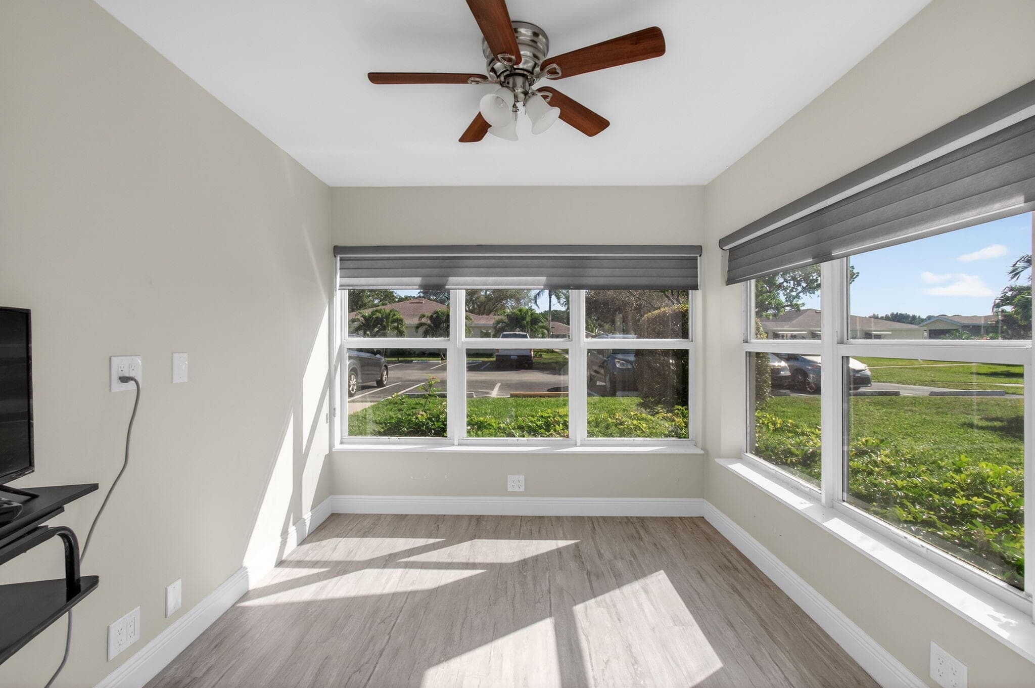 5392 Lakefront Boulevard A, Delray Beach, FL 33484 13