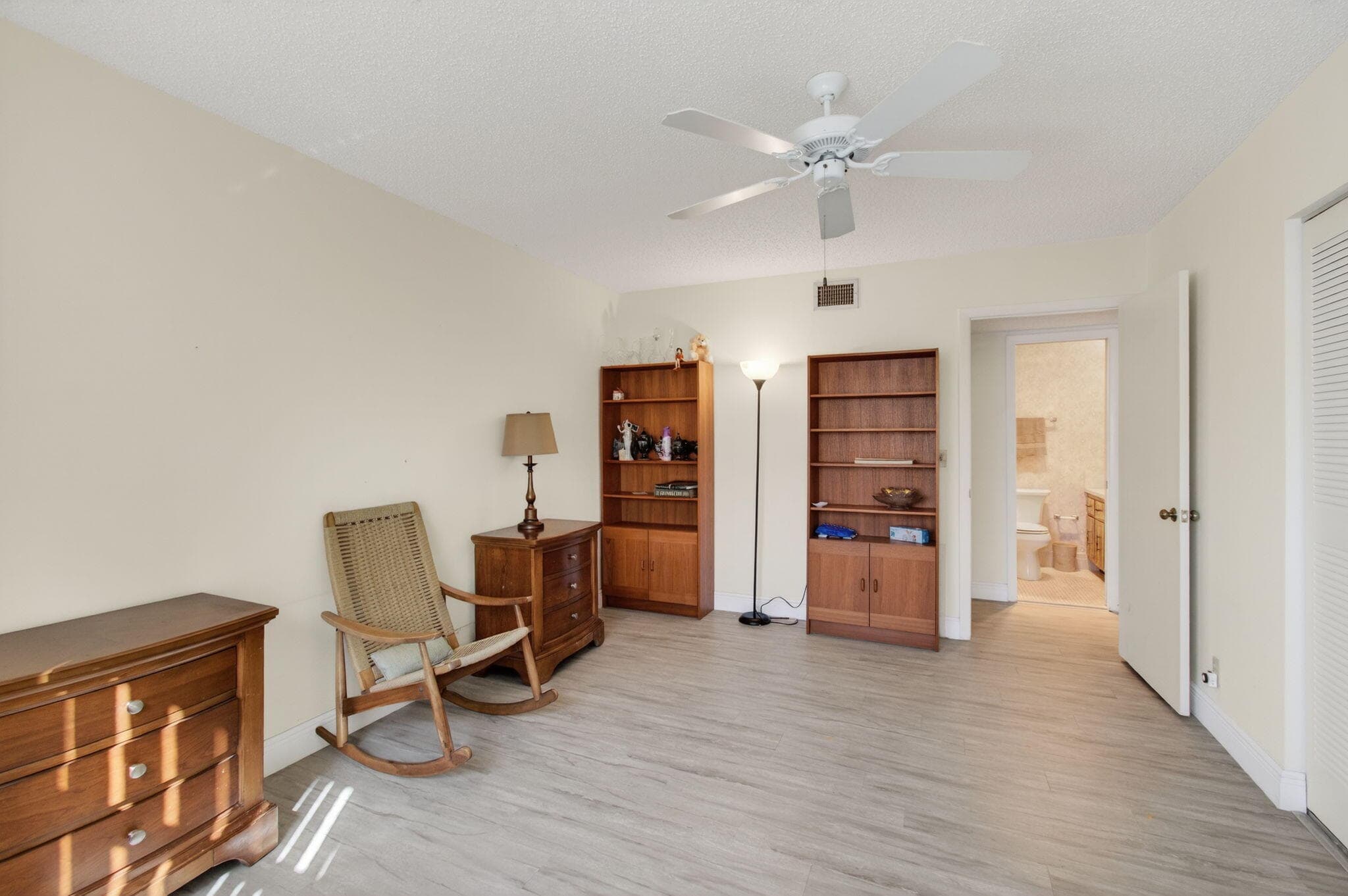 5392 Lakefront Boulevard A, Delray Beach, FL 33484 17