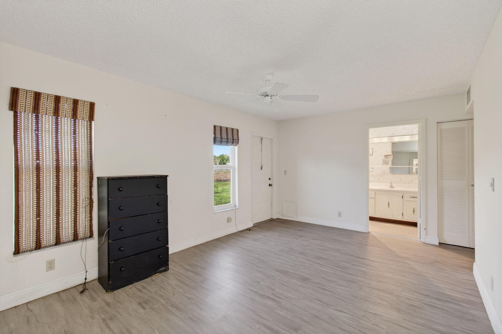 5392 Lakefront Boulevard A, Delray Beach, FL 33484 24