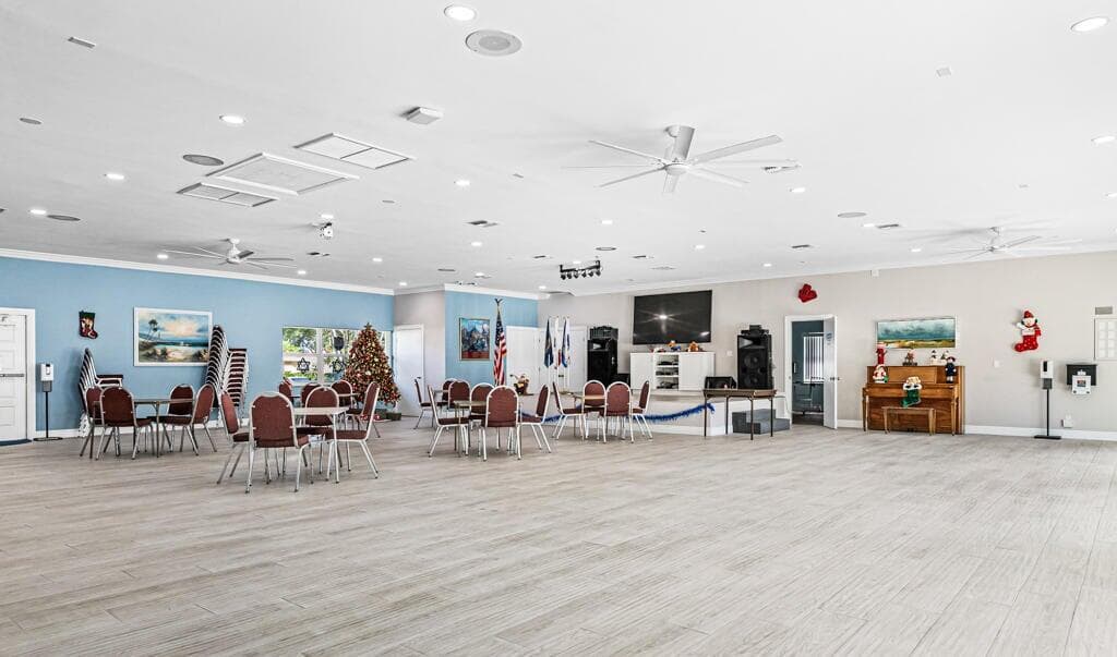 5392 Lakefront Boulevard A, Delray Beach, FL 33484 34