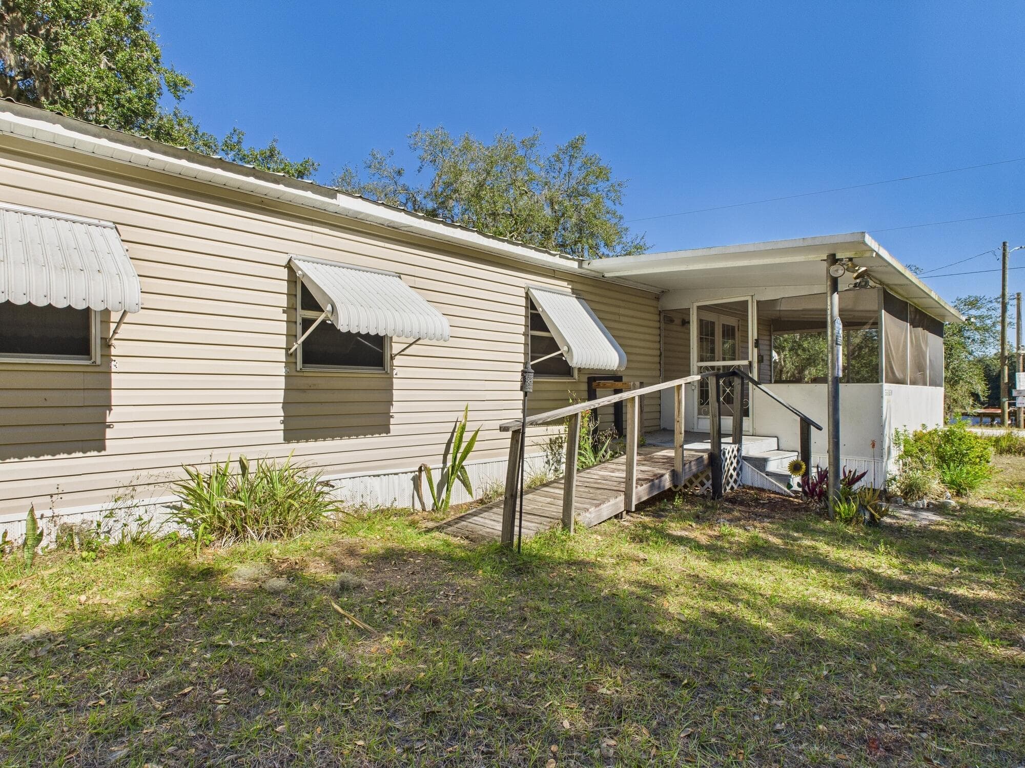 56 Basin Street, Lorida, FL 33857 5