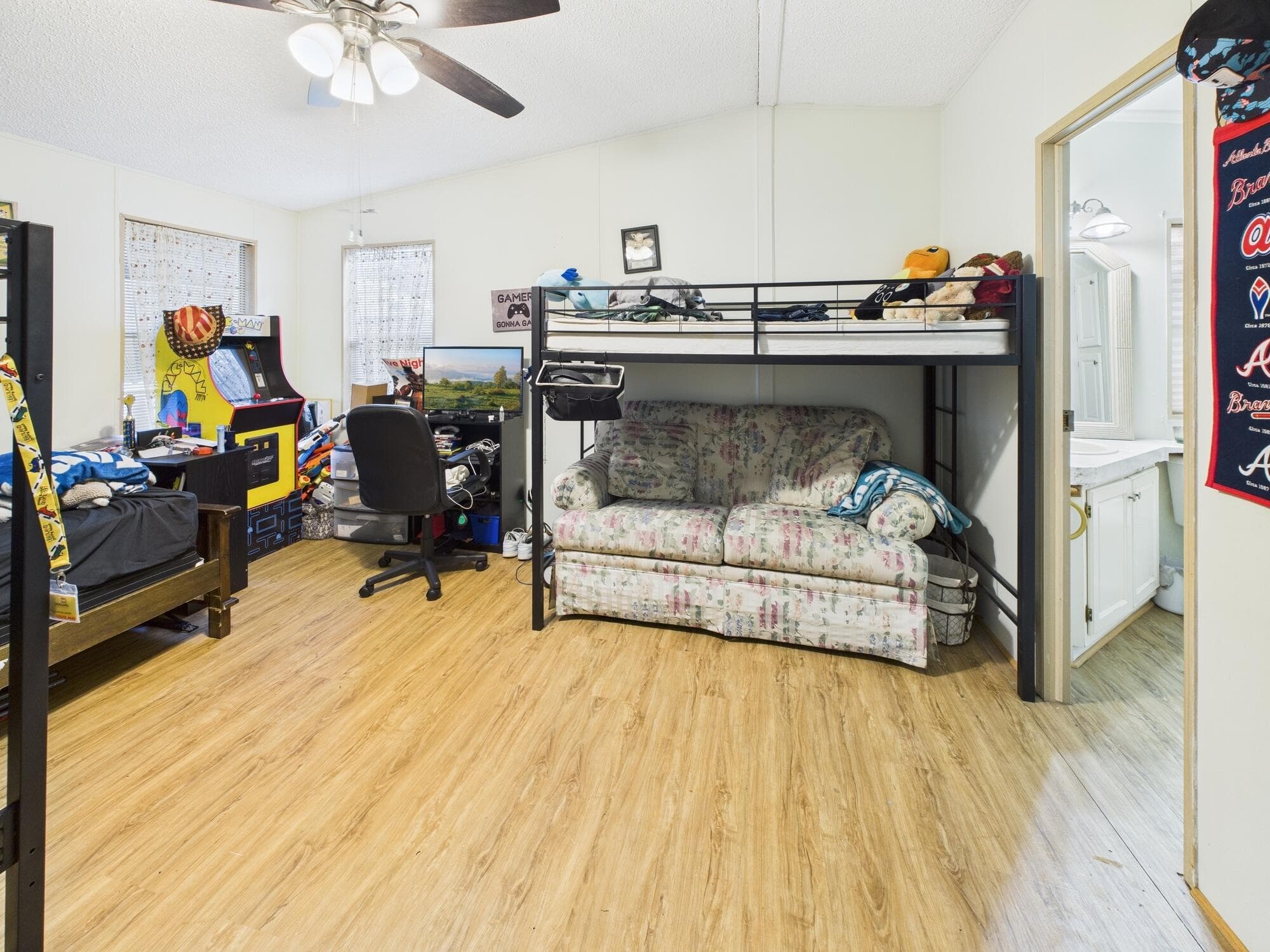 102 NE 8th Avenue, Okeechobee, FL 34972 23