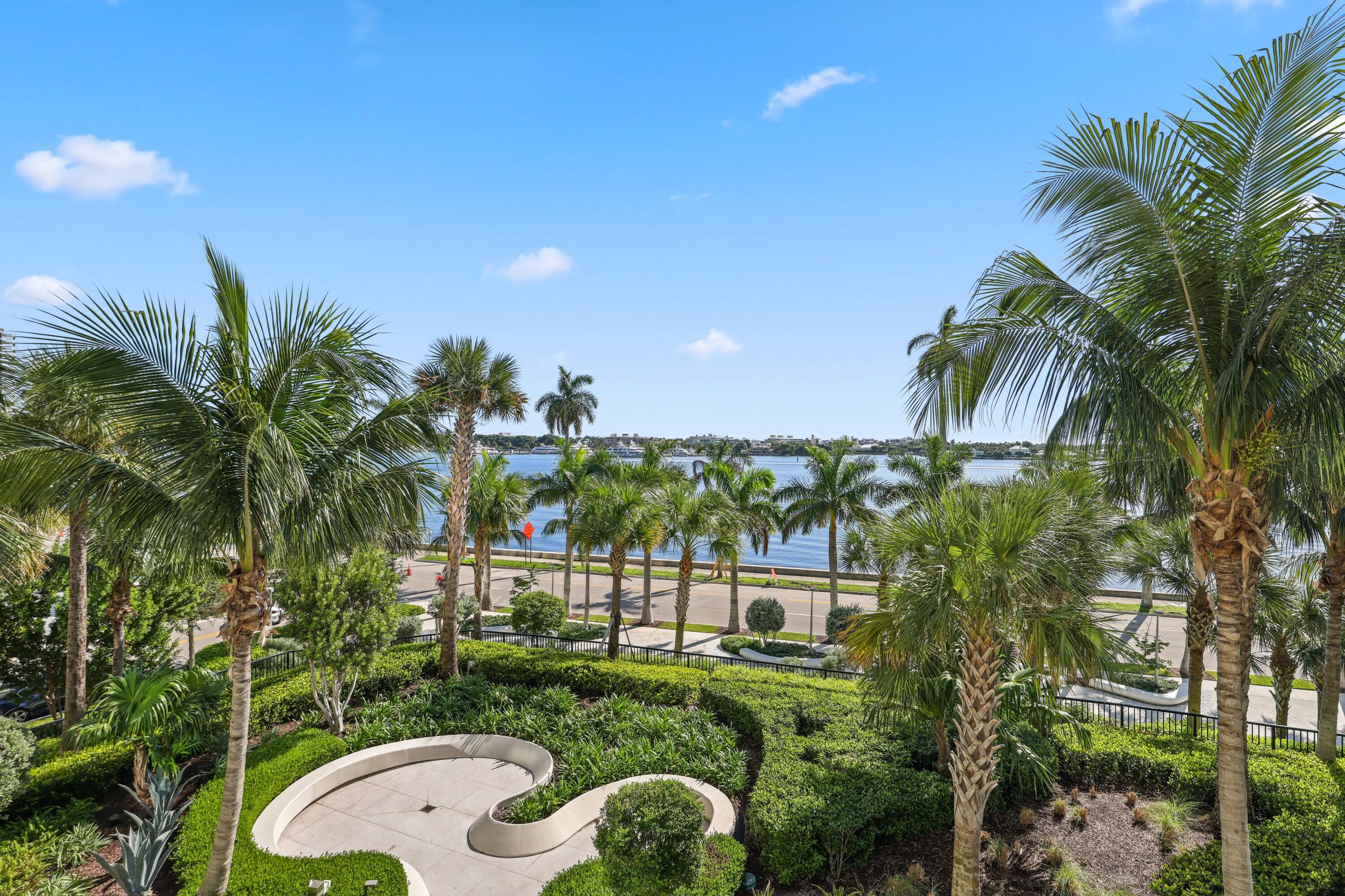 200 Arkona Court 1002, West Palm Beach, FL 33401 40