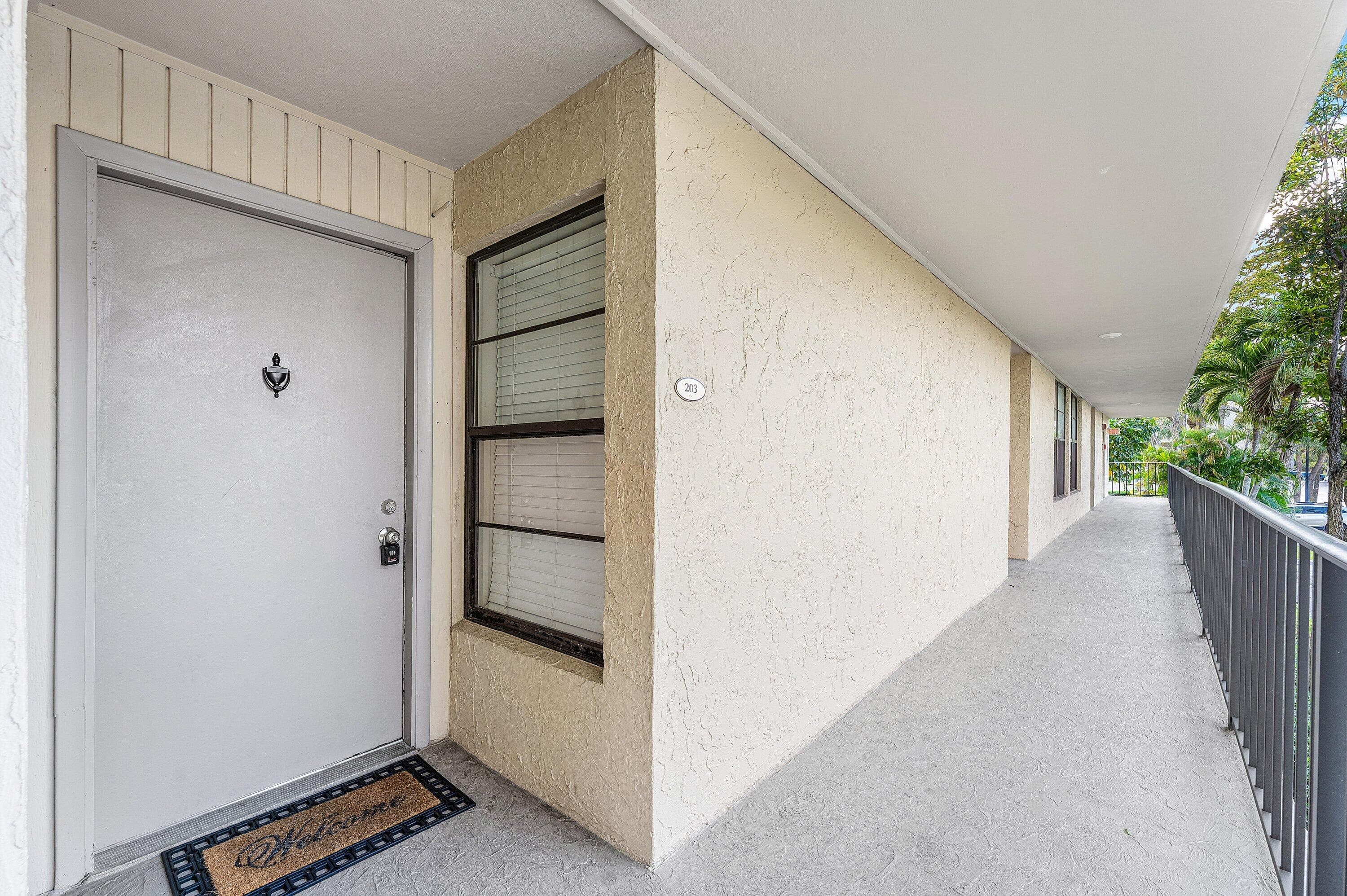 10 Royal Palm Way 203, Boca Raton, FL 33432 12