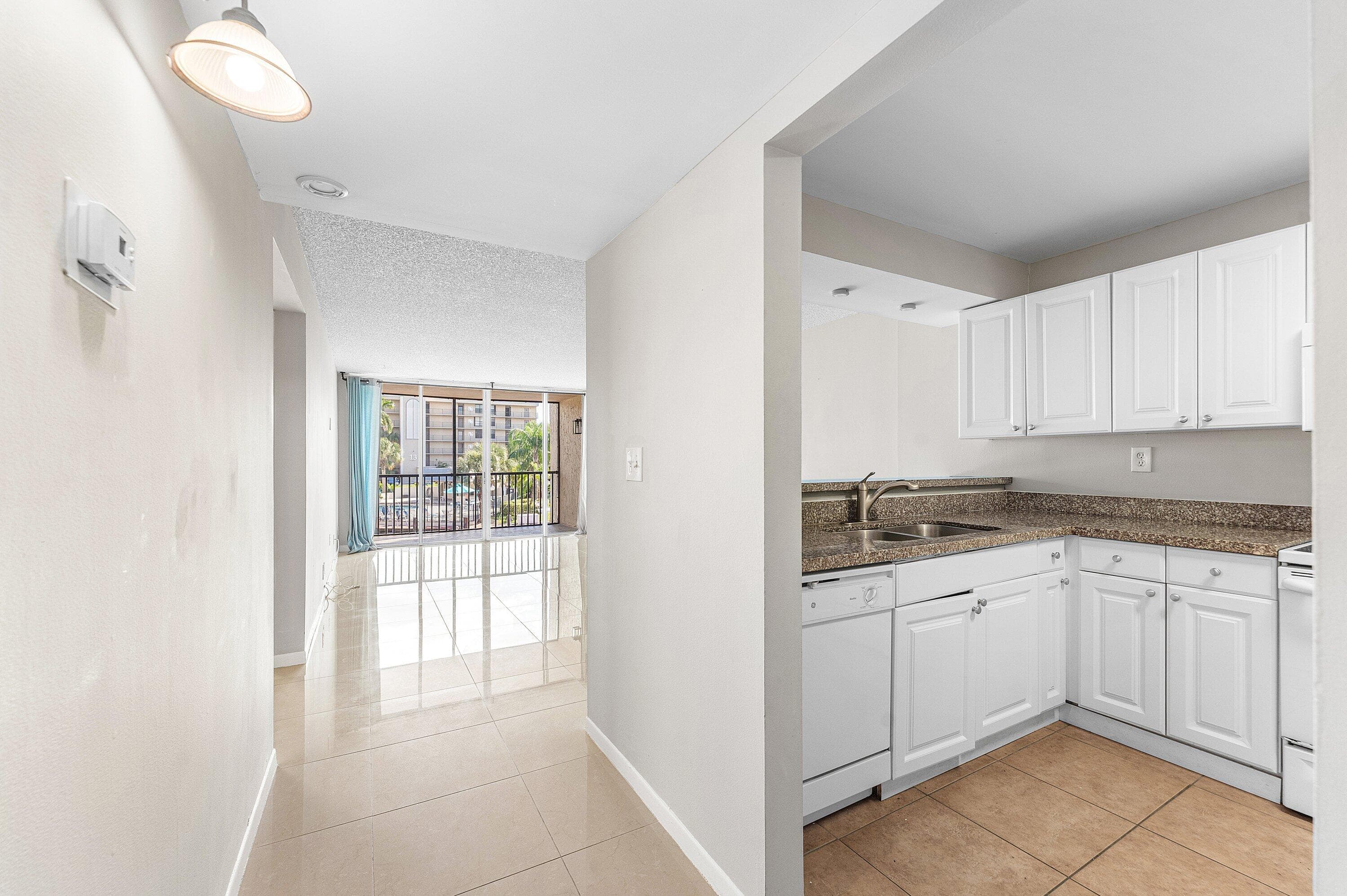 10 Royal Palm Way 203, Boca Raton, FL 33432 18