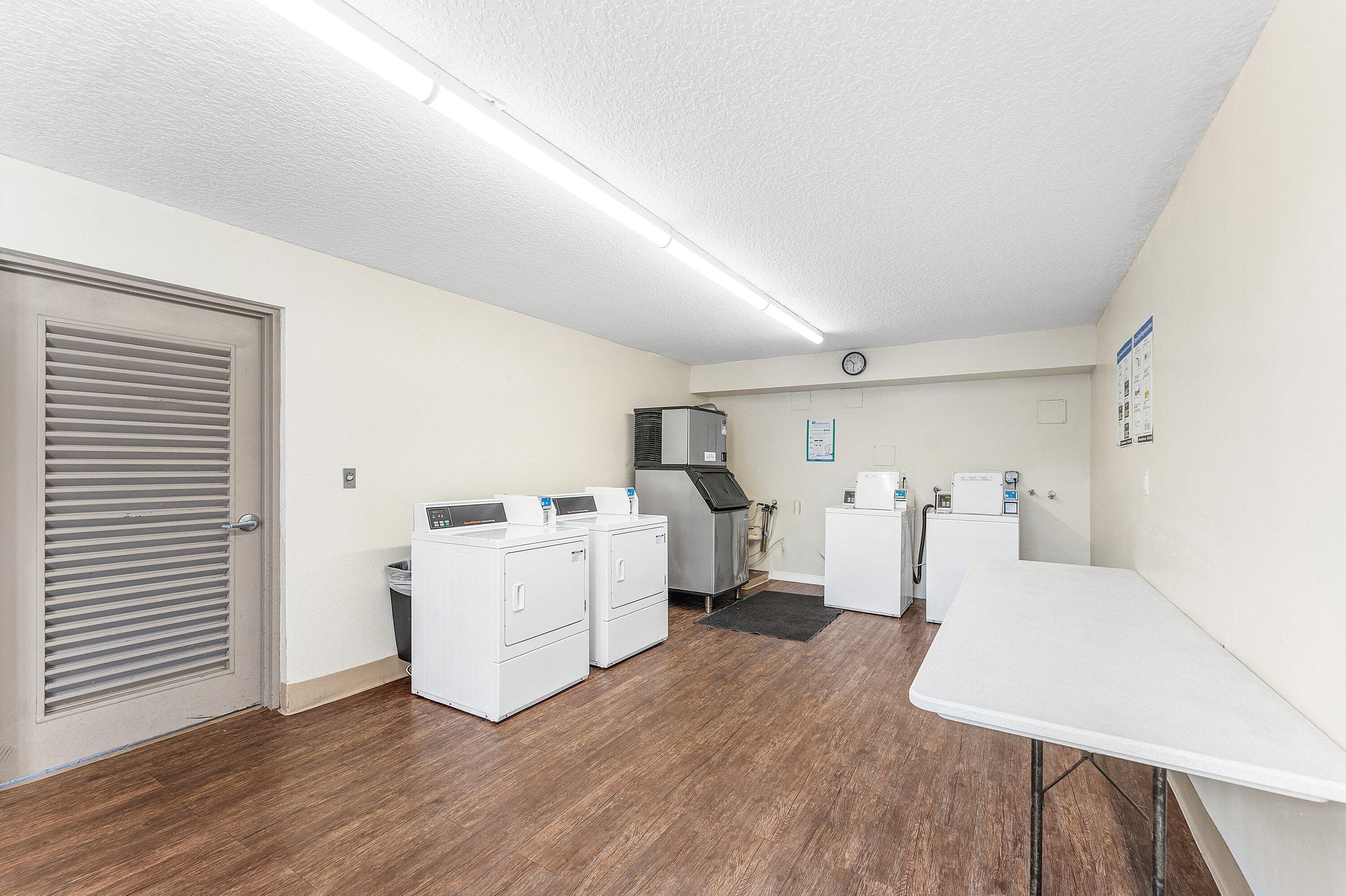 10 Royal Palm Way 203, Boca Raton, FL 33432 31
