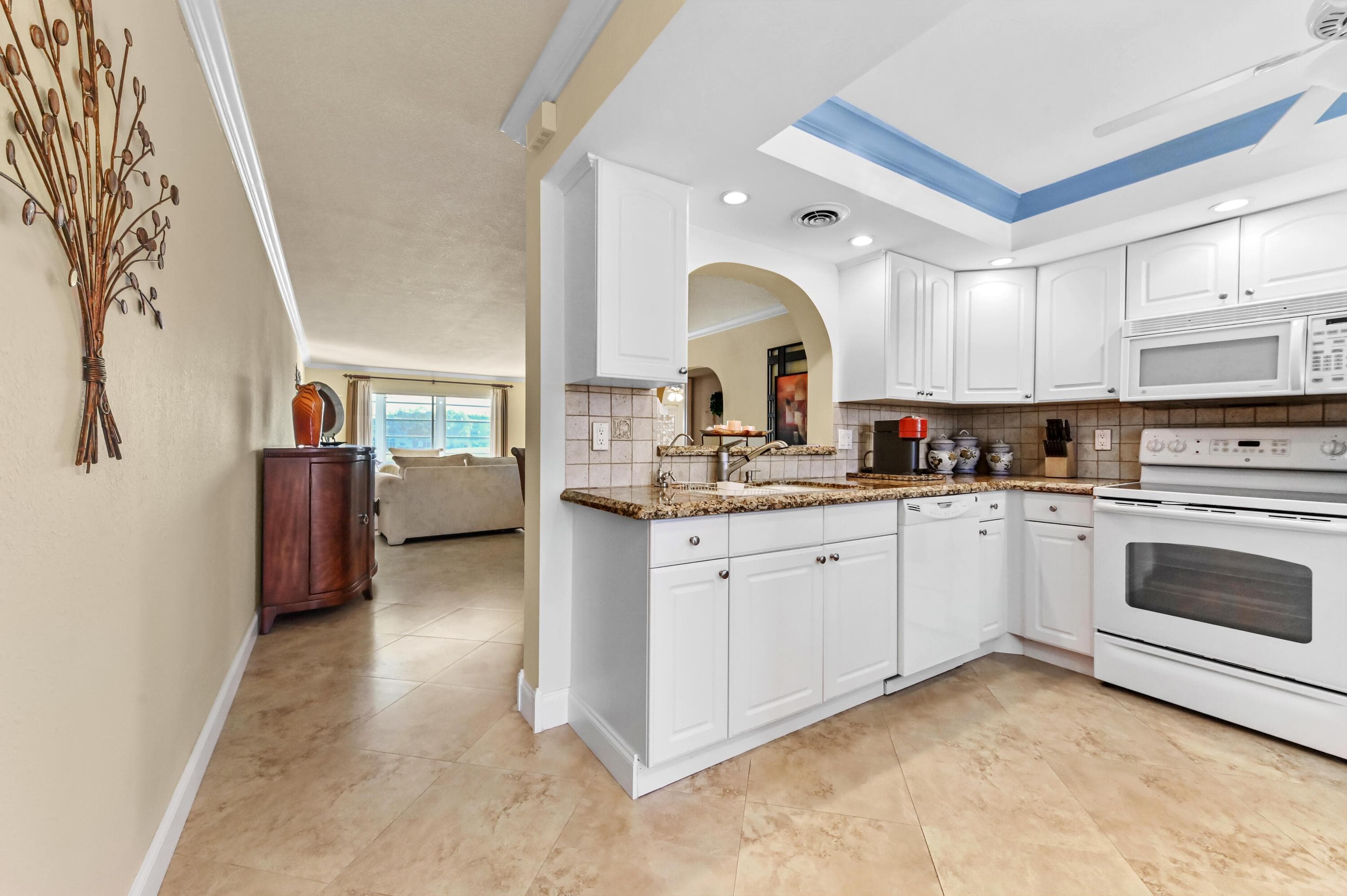 3204 Portofino Point H2, Coconut Creek, FL 33066 5