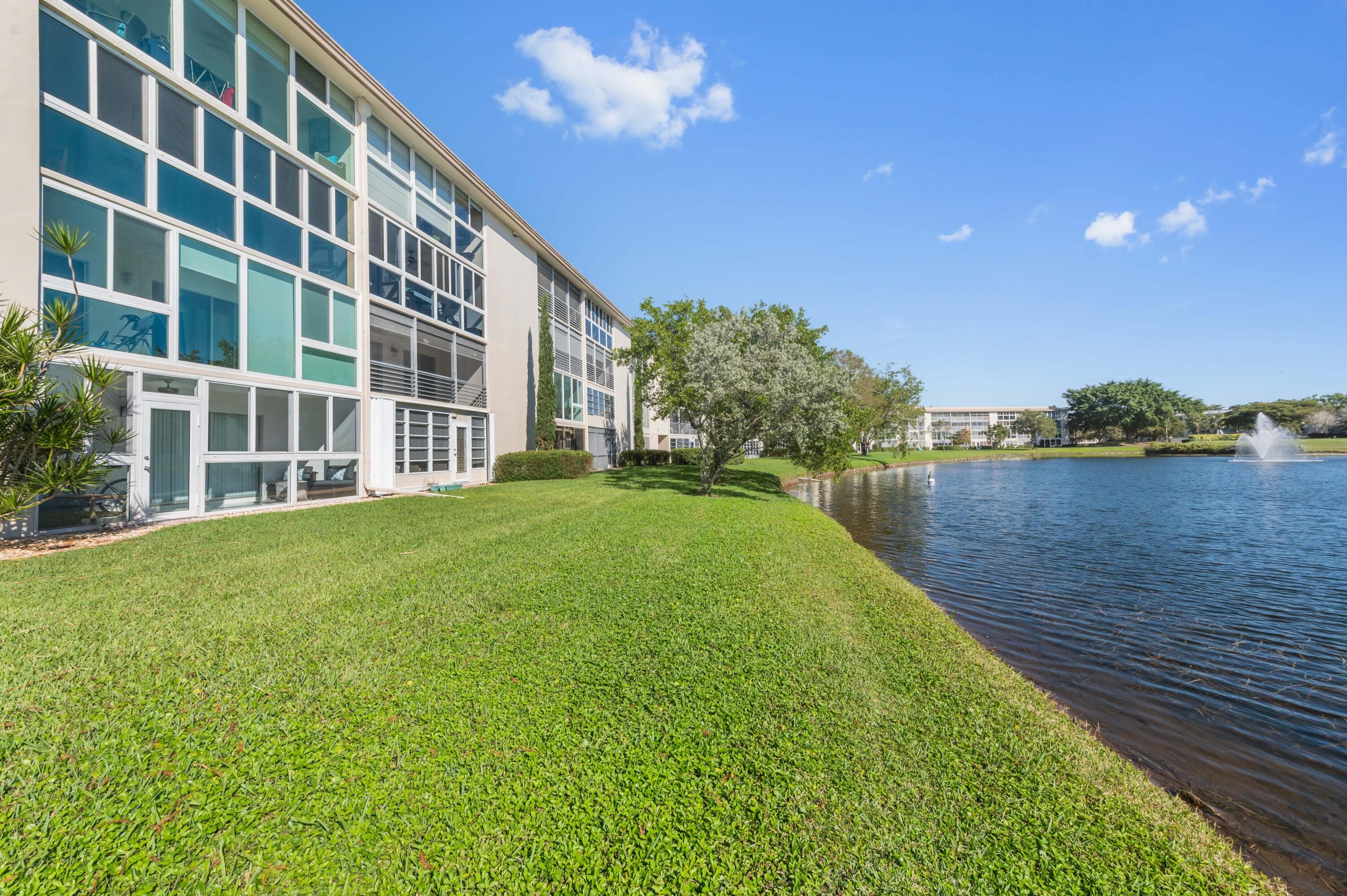 3204 Portofino Point H2, Coconut Creek, FL 33066 27