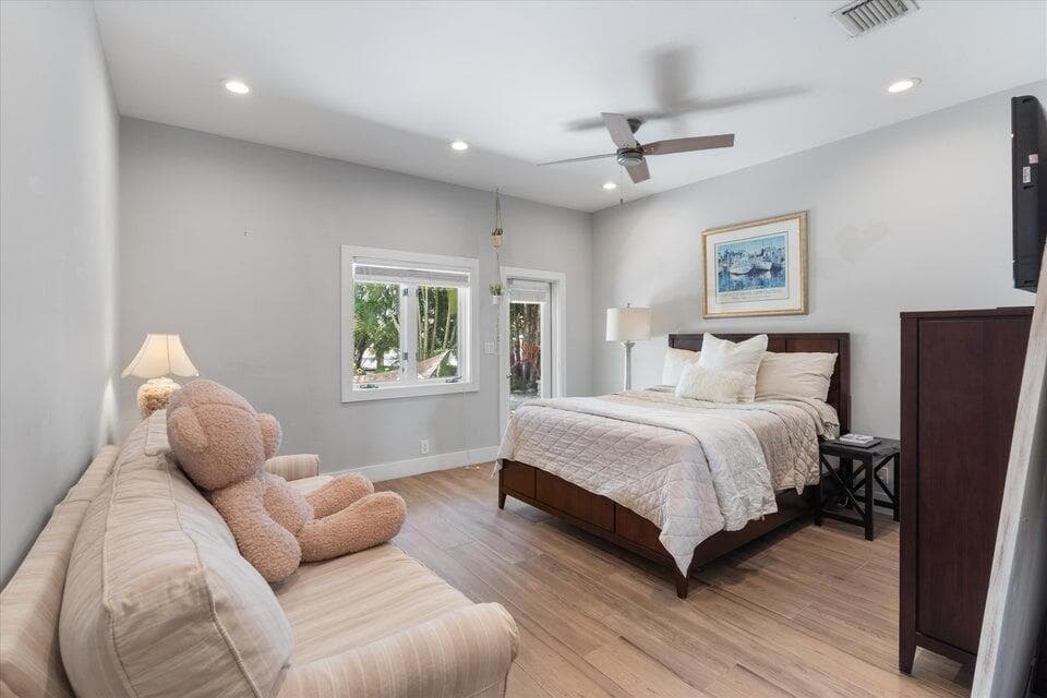 2311 NE 47th Street, Lighthouse Point, FL 33064 35