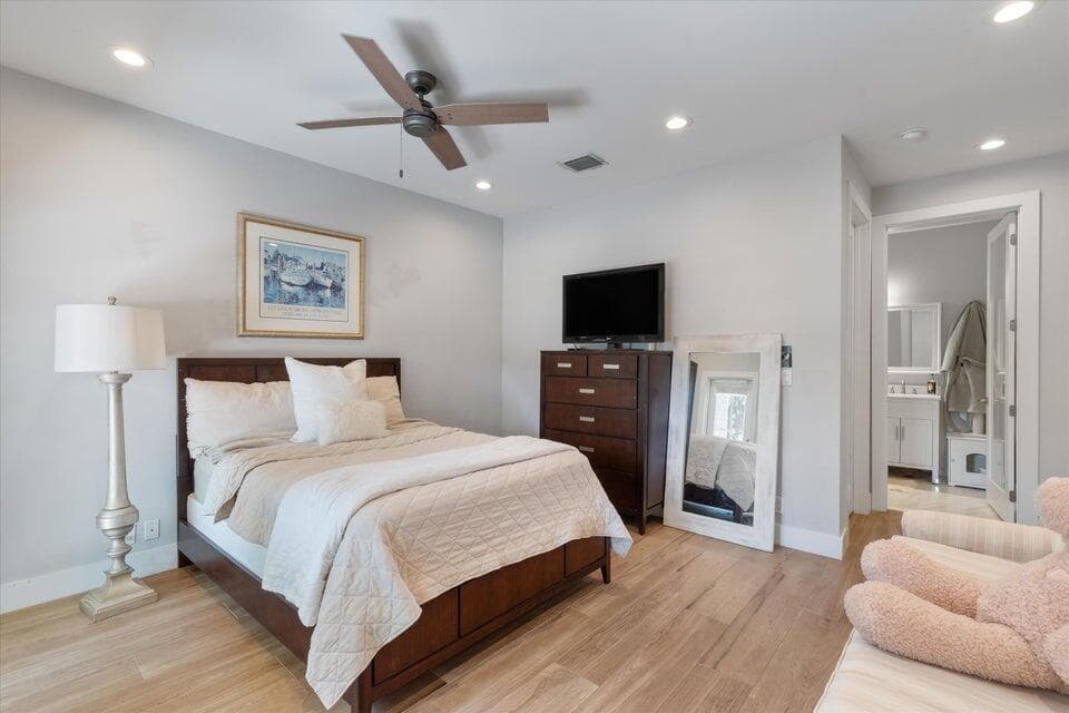 2311 NE 47th Street, Lighthouse Point, FL 33064 36