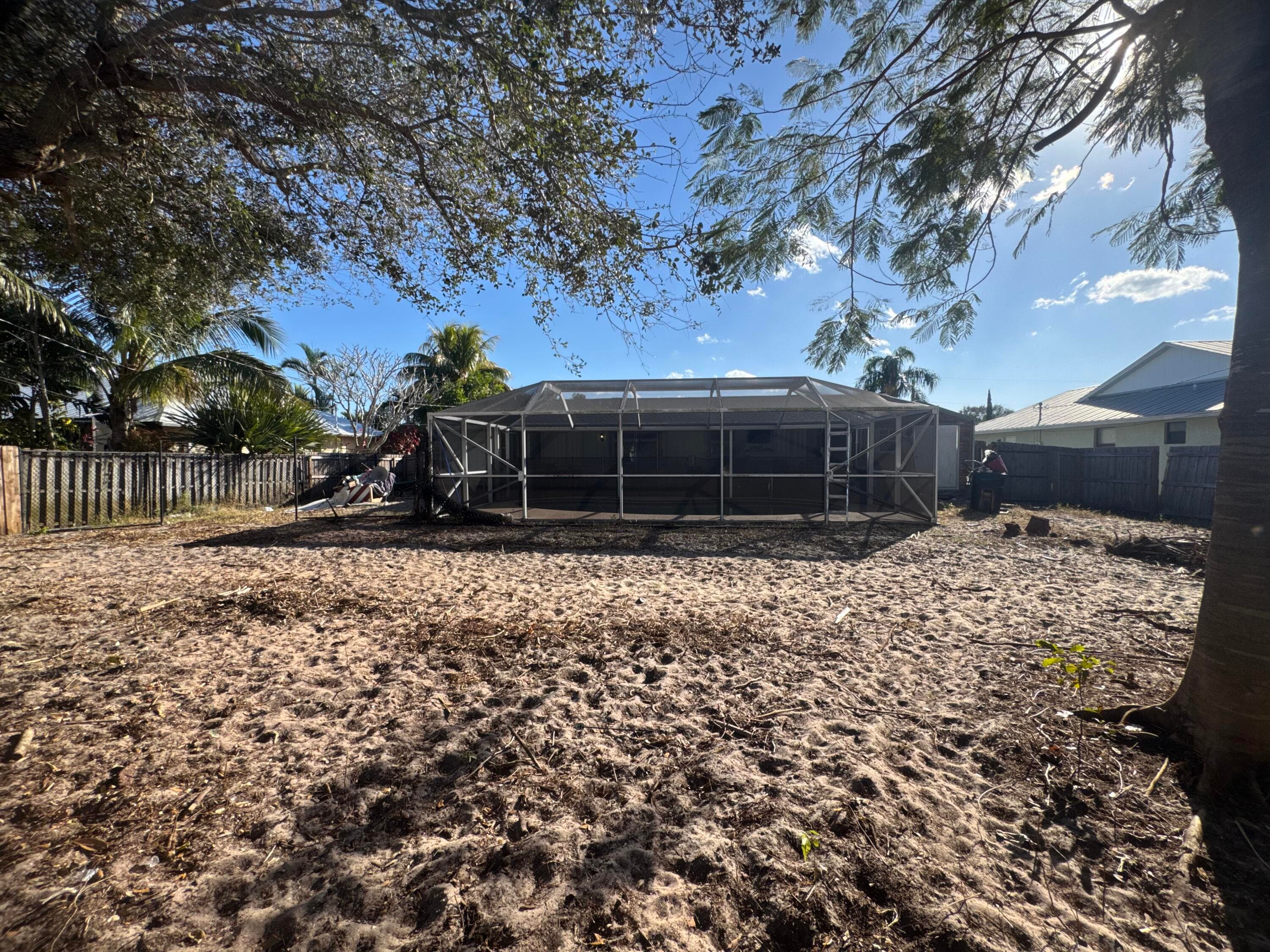 607 SE Dean Terrace, Port St. Lucie, FL 34984 16