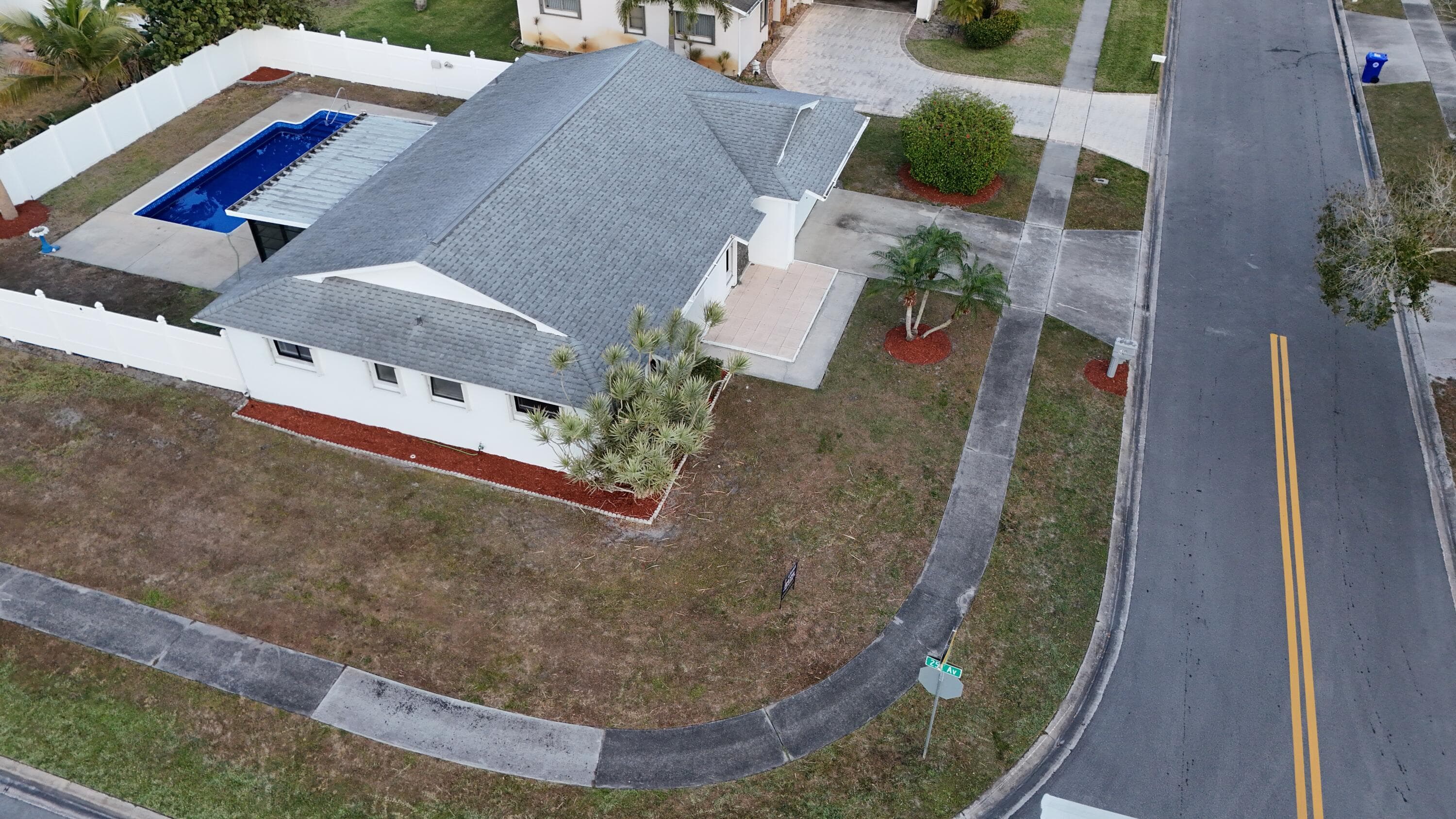 2490 4th Place, Vero Beach, FL 32962 8