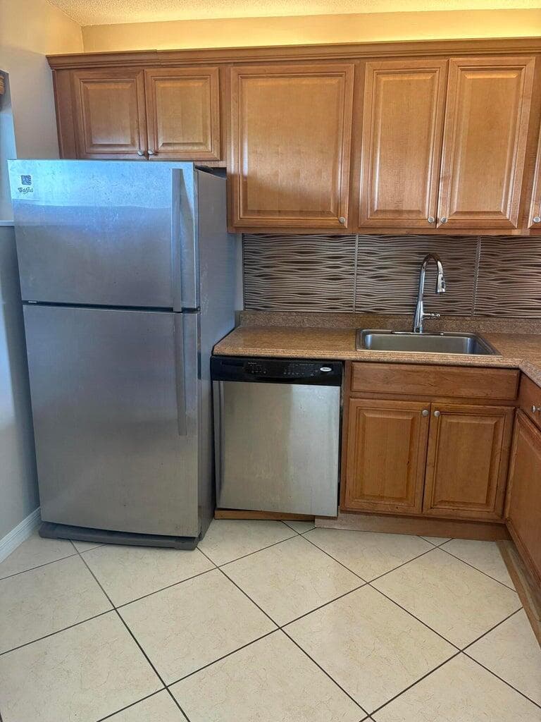 2770 S Garden Drive 304, Lake Worth, FL 33461 4