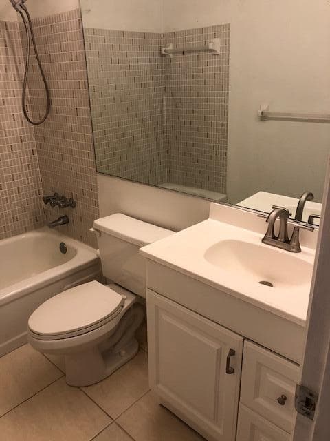299 SW 7th Street 103, Boca Raton, FL 33432 21