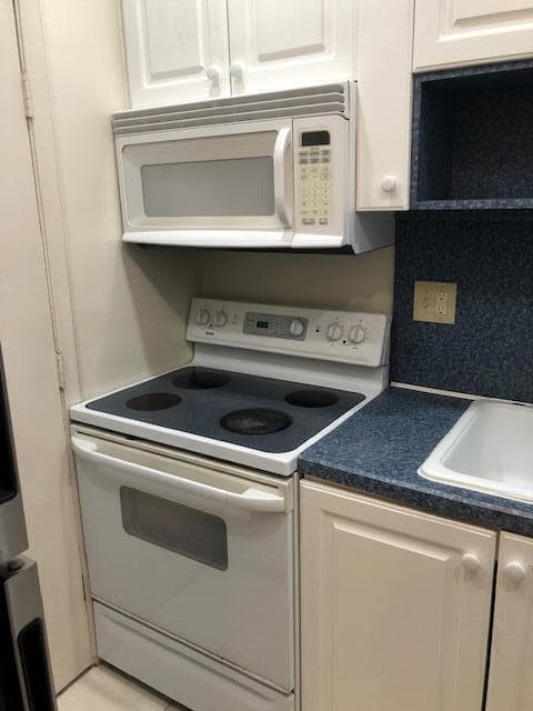 299 SW 7th Street 103, Boca Raton, FL 33432 7