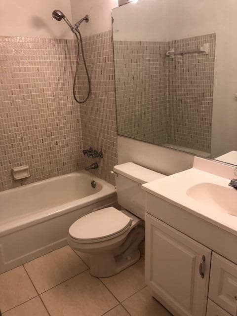 299 SW 7th Street 103, Boca Raton, FL 33432 22