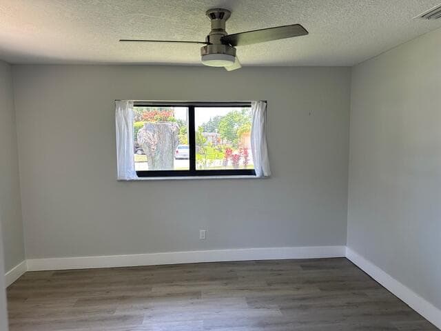 907 SE Lake Street, Stuart, FL 34994 8