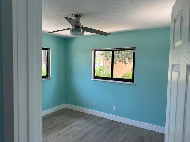 907 SE Lake Street, Stuart, FL 34994 10