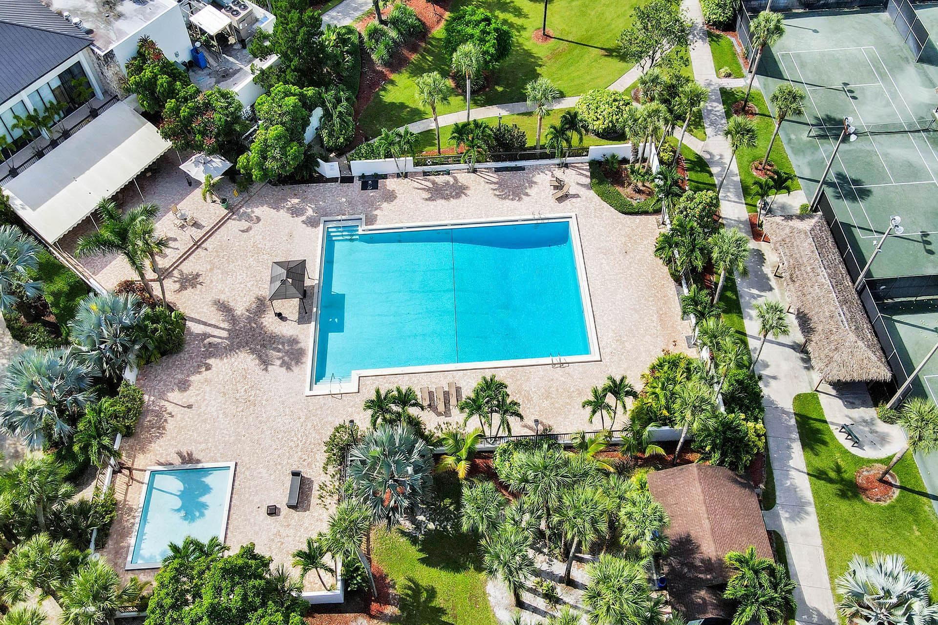 1020 Lytham Court, West Palm Beach, FL 33411 43