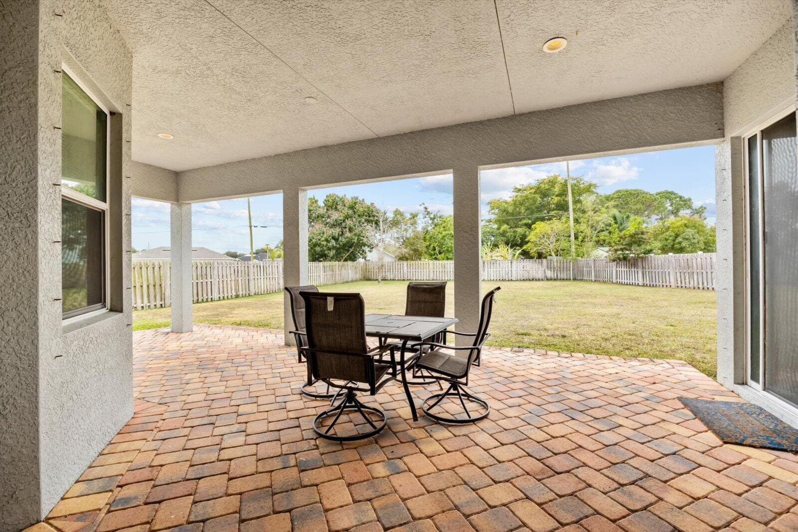 562 SW Souris Avenue, Port St. Lucie, FL 34953 30