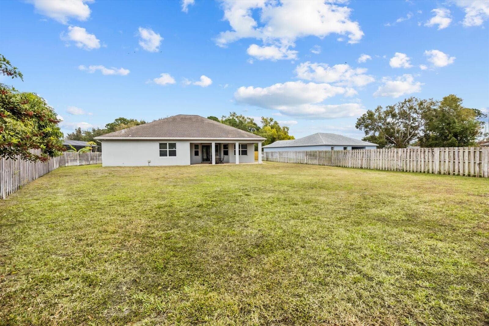 562 SW Souris Avenue, Port St. Lucie, FL 34953 33