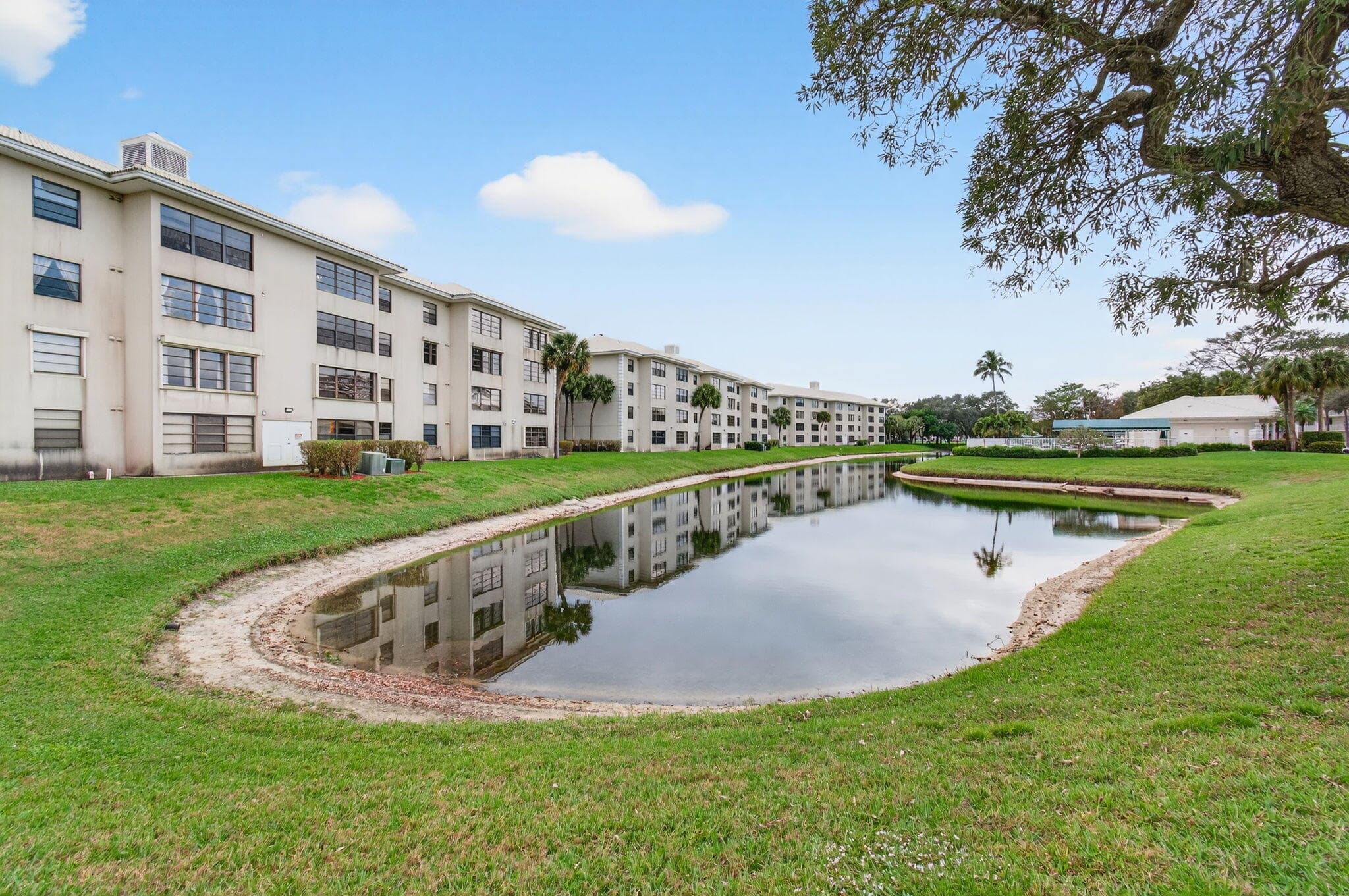 6049 Balboa Circle 205, Boca Raton, FL 33433 25